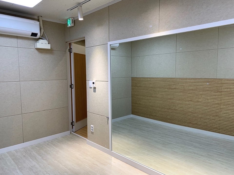 4번째 스튜디오 사진