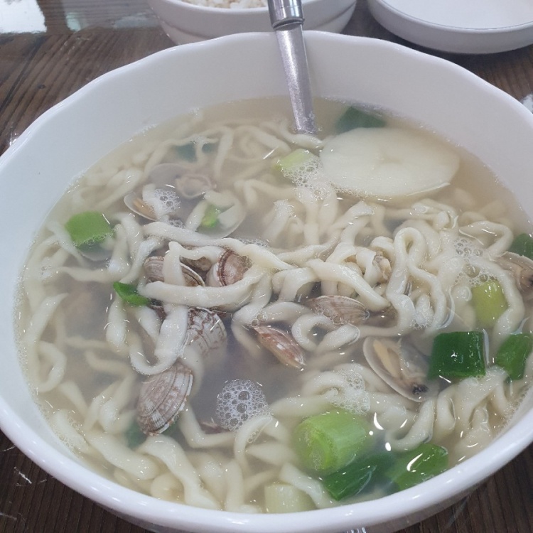 청정칼국수