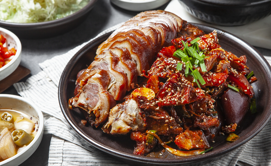 탐탐오향족발