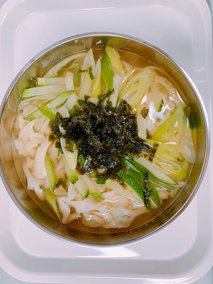 이자리손칼국수