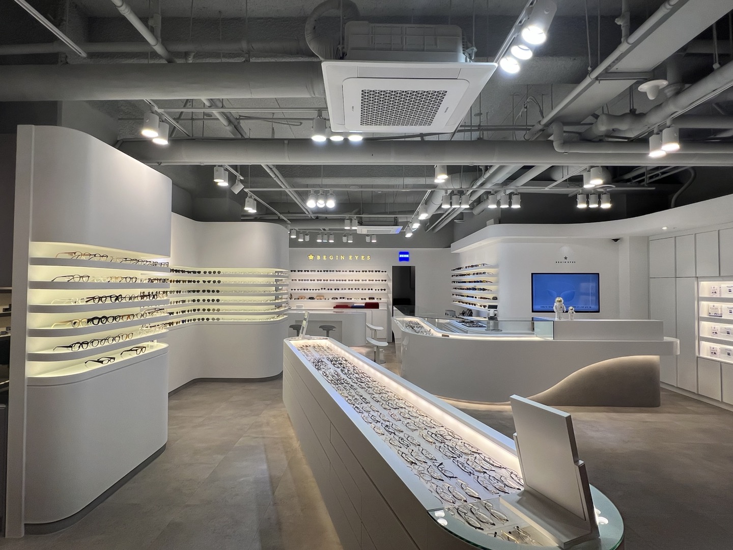 비긴아이즈 안경원 대표 이미지