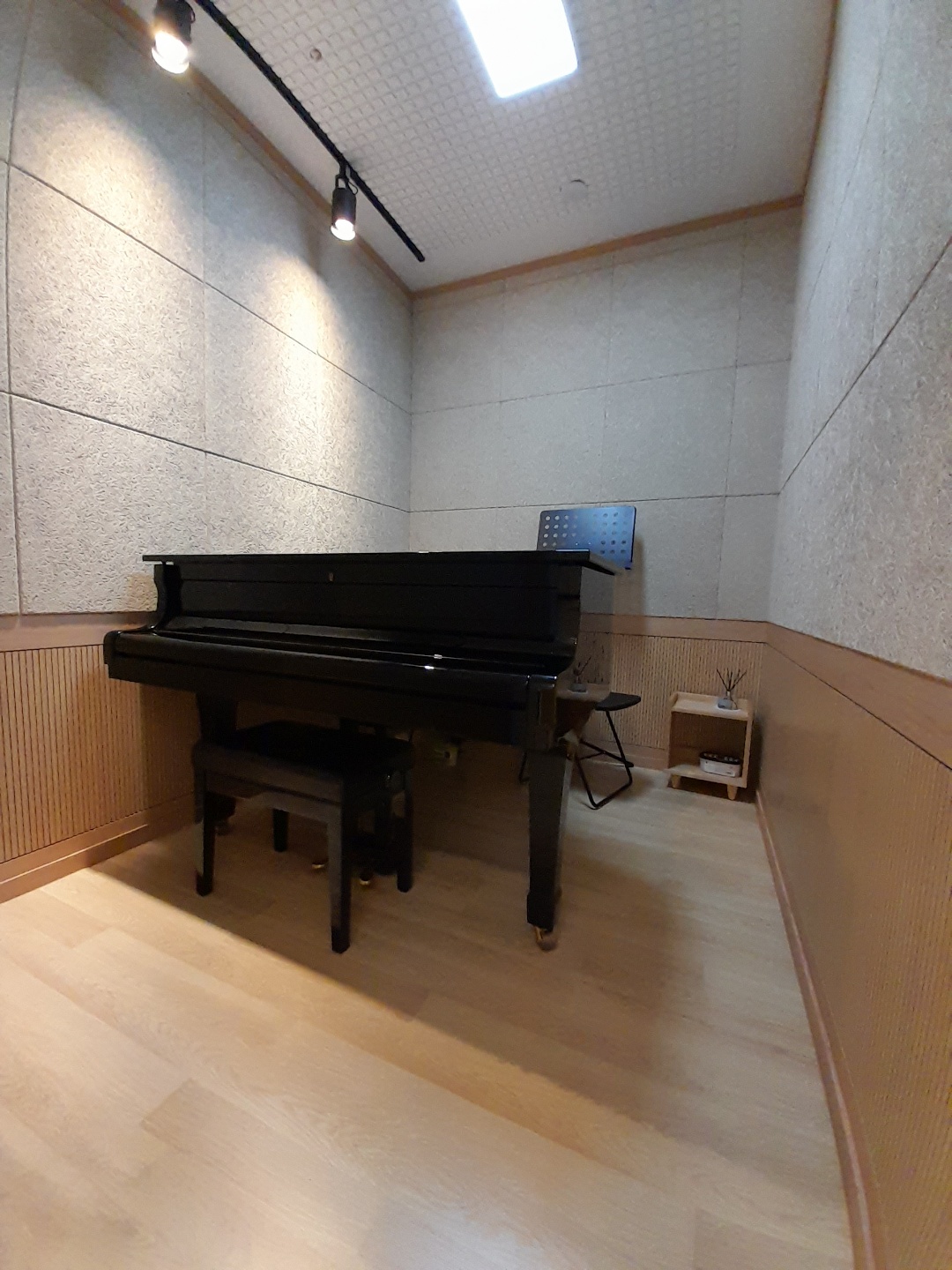 3번째 스튜디오 사진