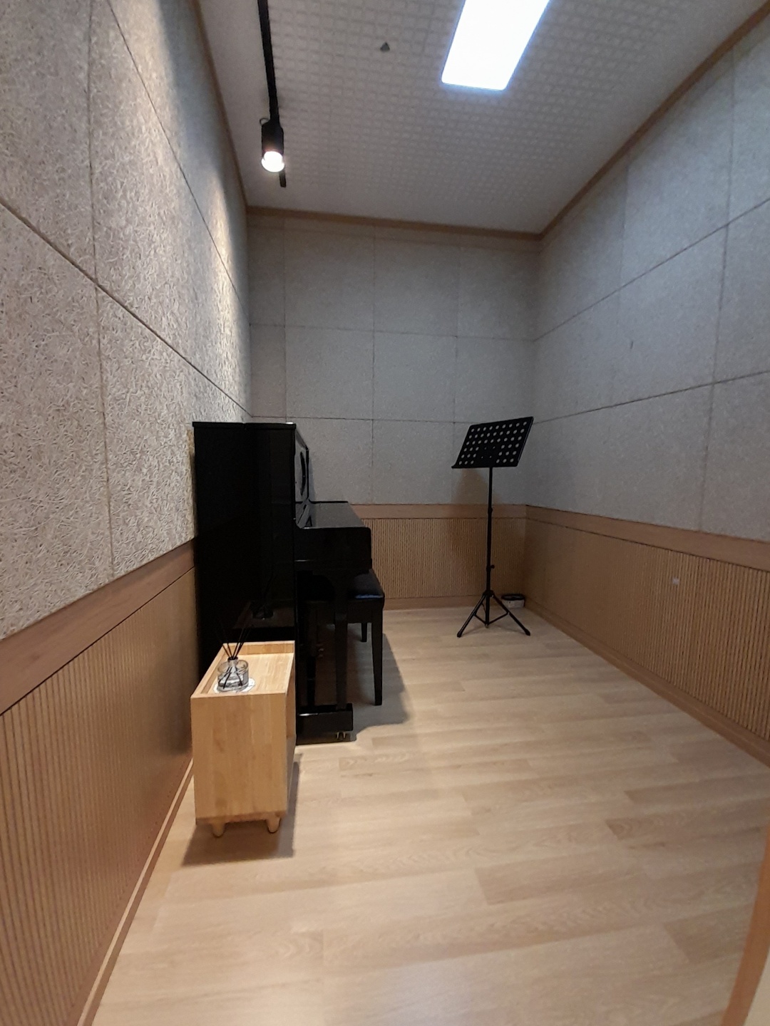 4번째 스튜디오 사진