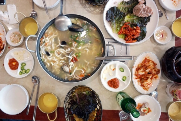고향손칼국수