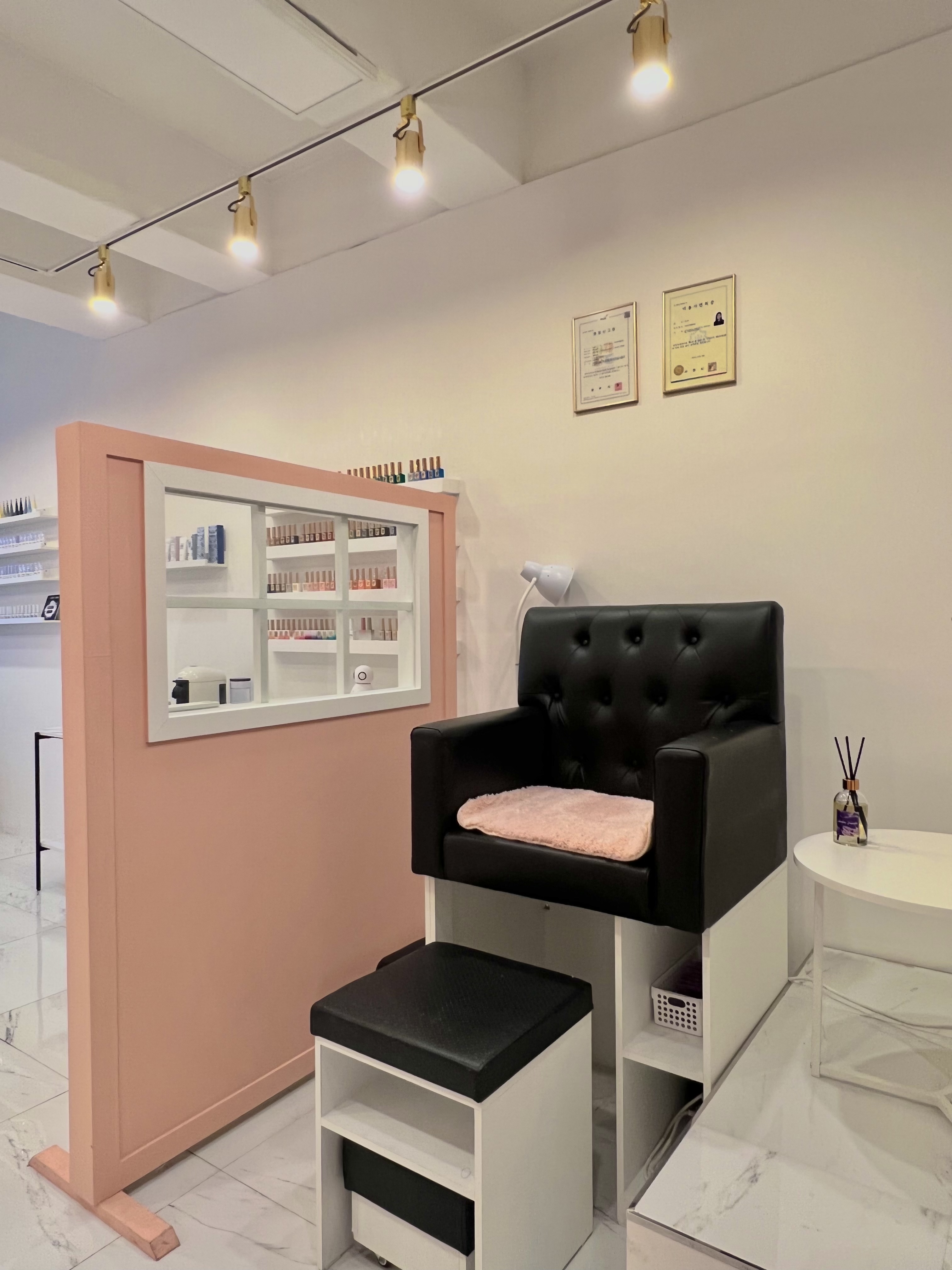 네일 일루아 대표 이미지