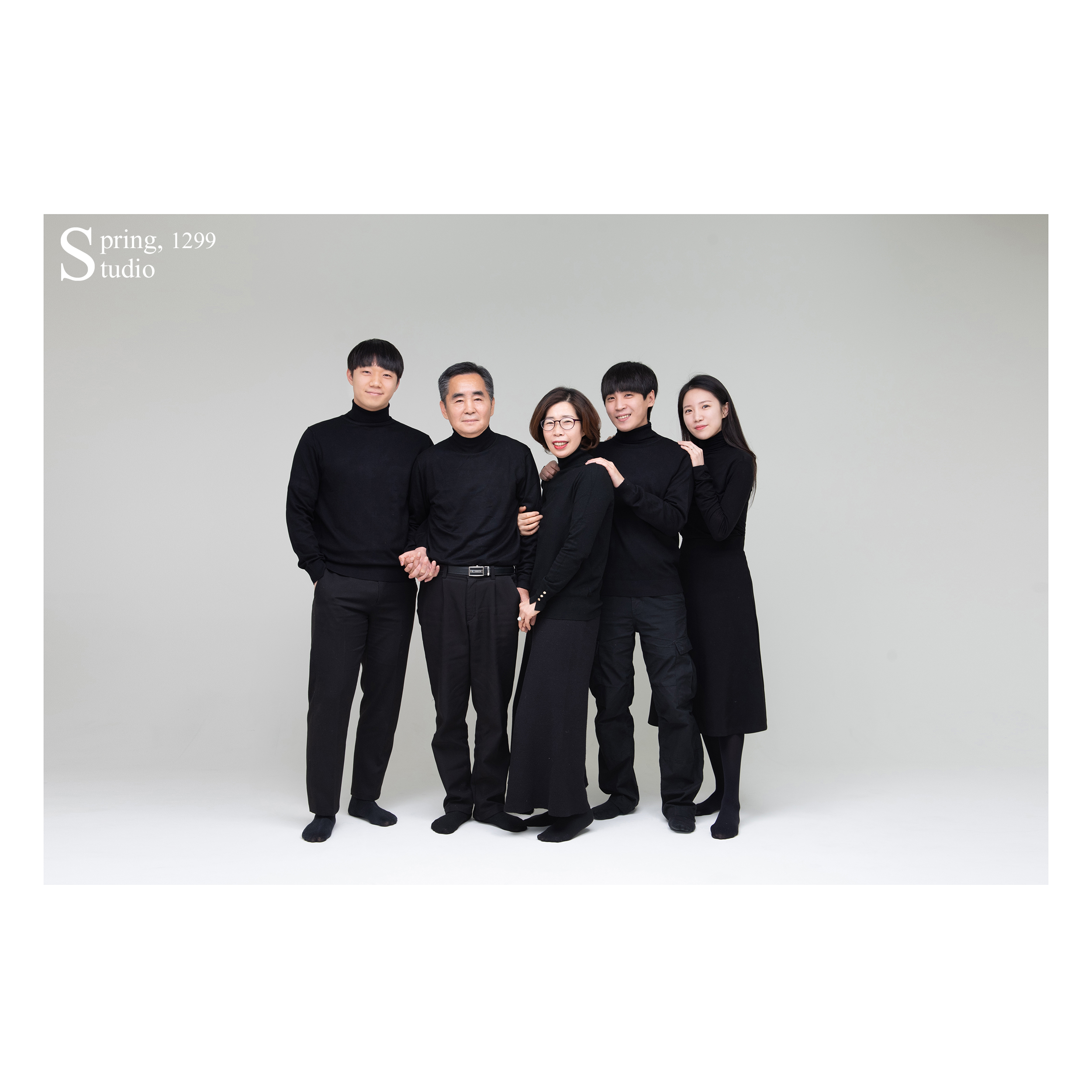 봄,1299스튜디오