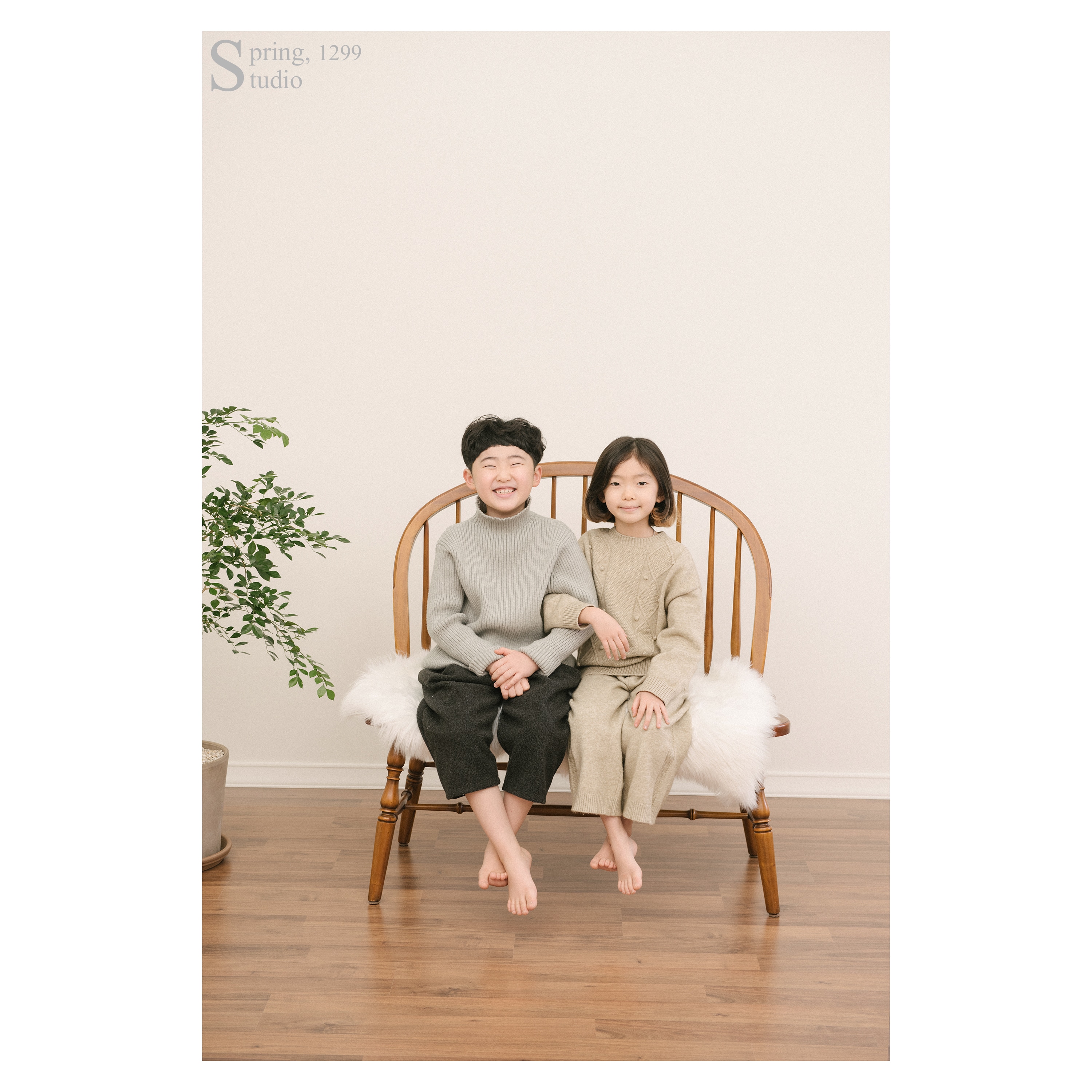 봄,1299스튜디오