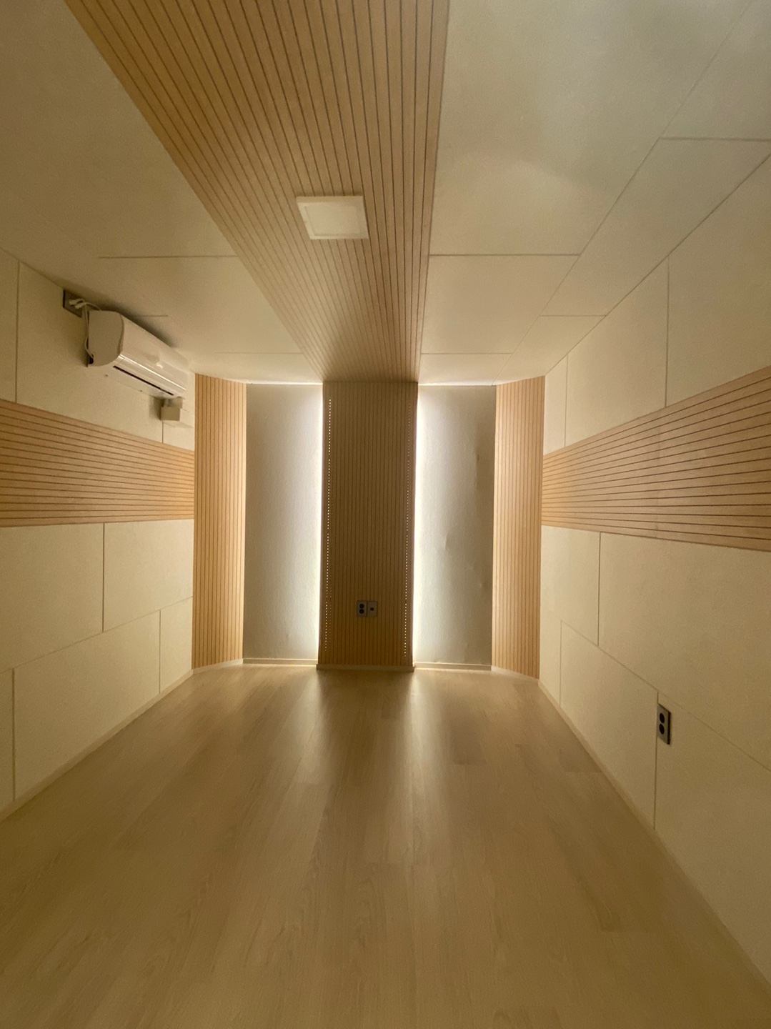 1번째 스튜디오 사진