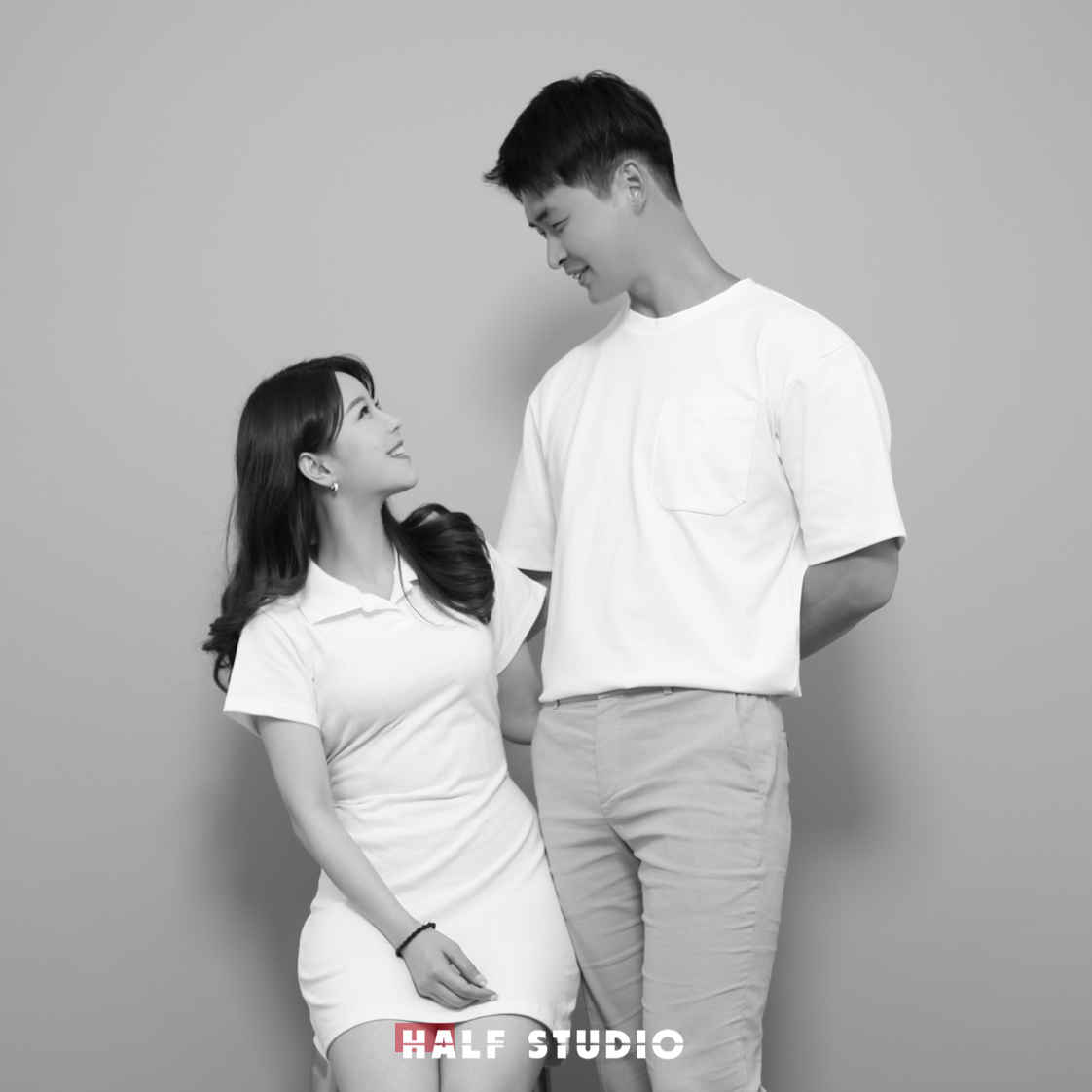 이태원 흑백 셀프사진관 데이트코스 하프스튜디오
