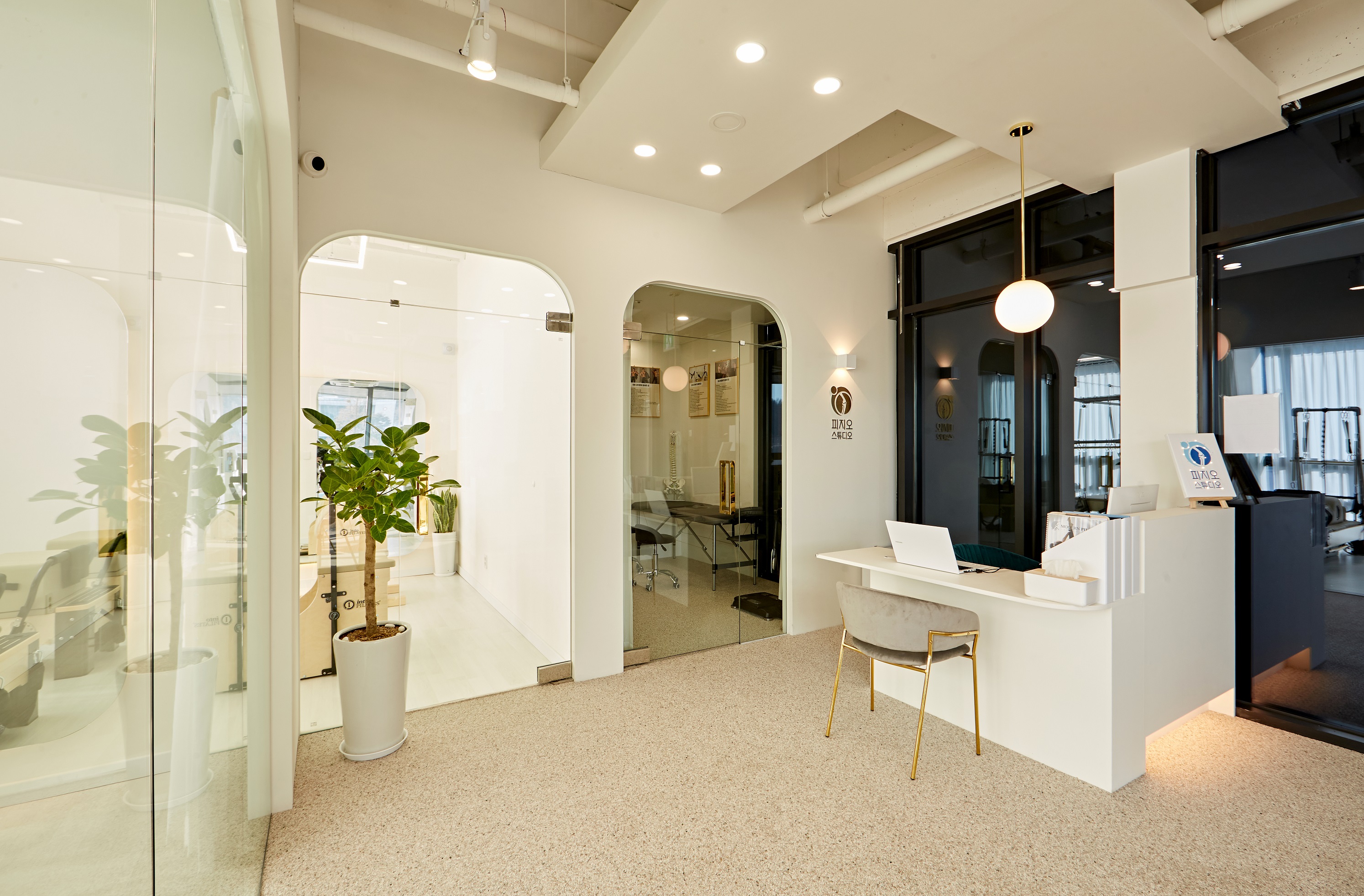 피지오스튜디오 필라테스 & PT 대표 이미지