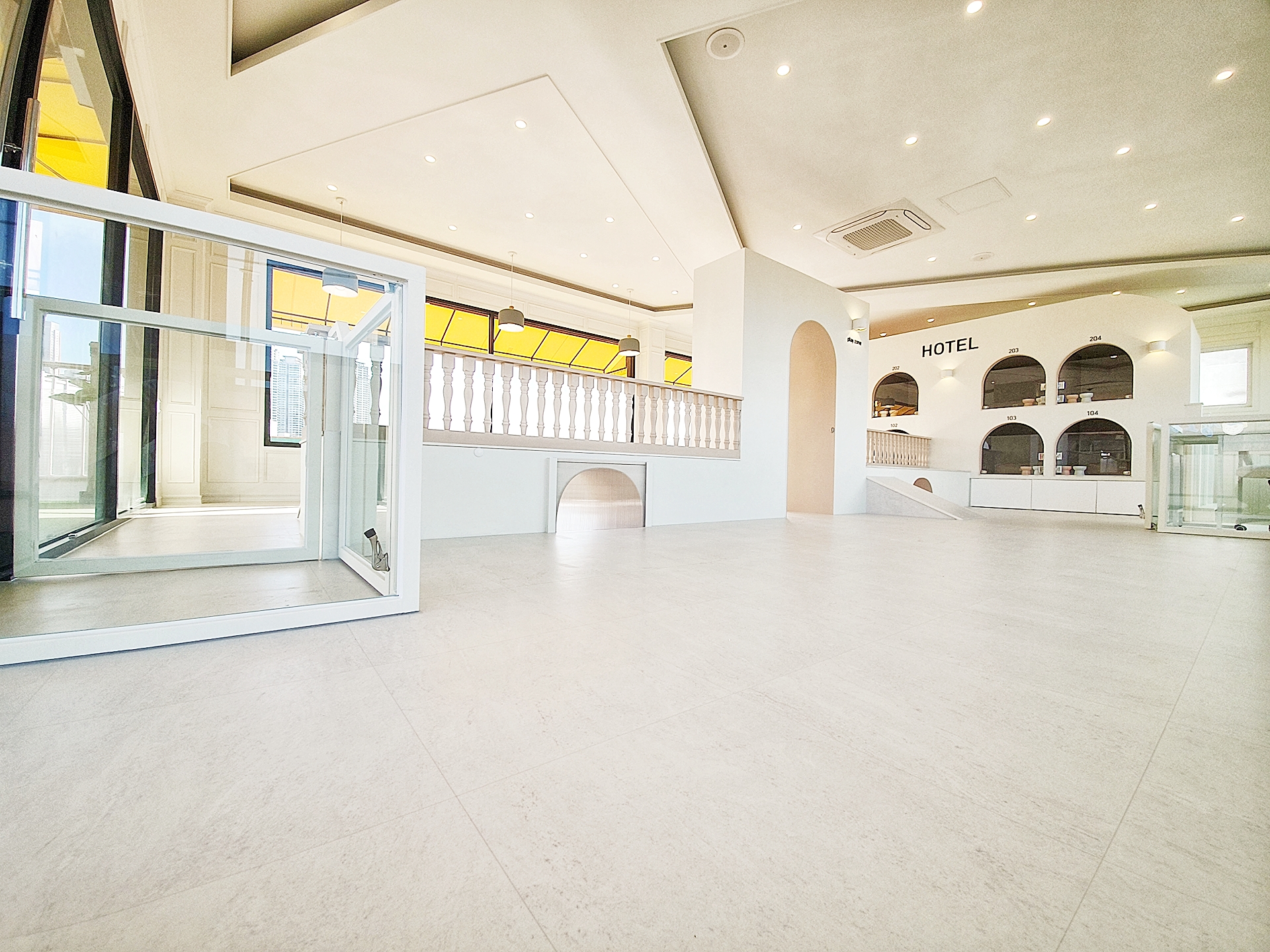 폴앤도기 대표 이미지