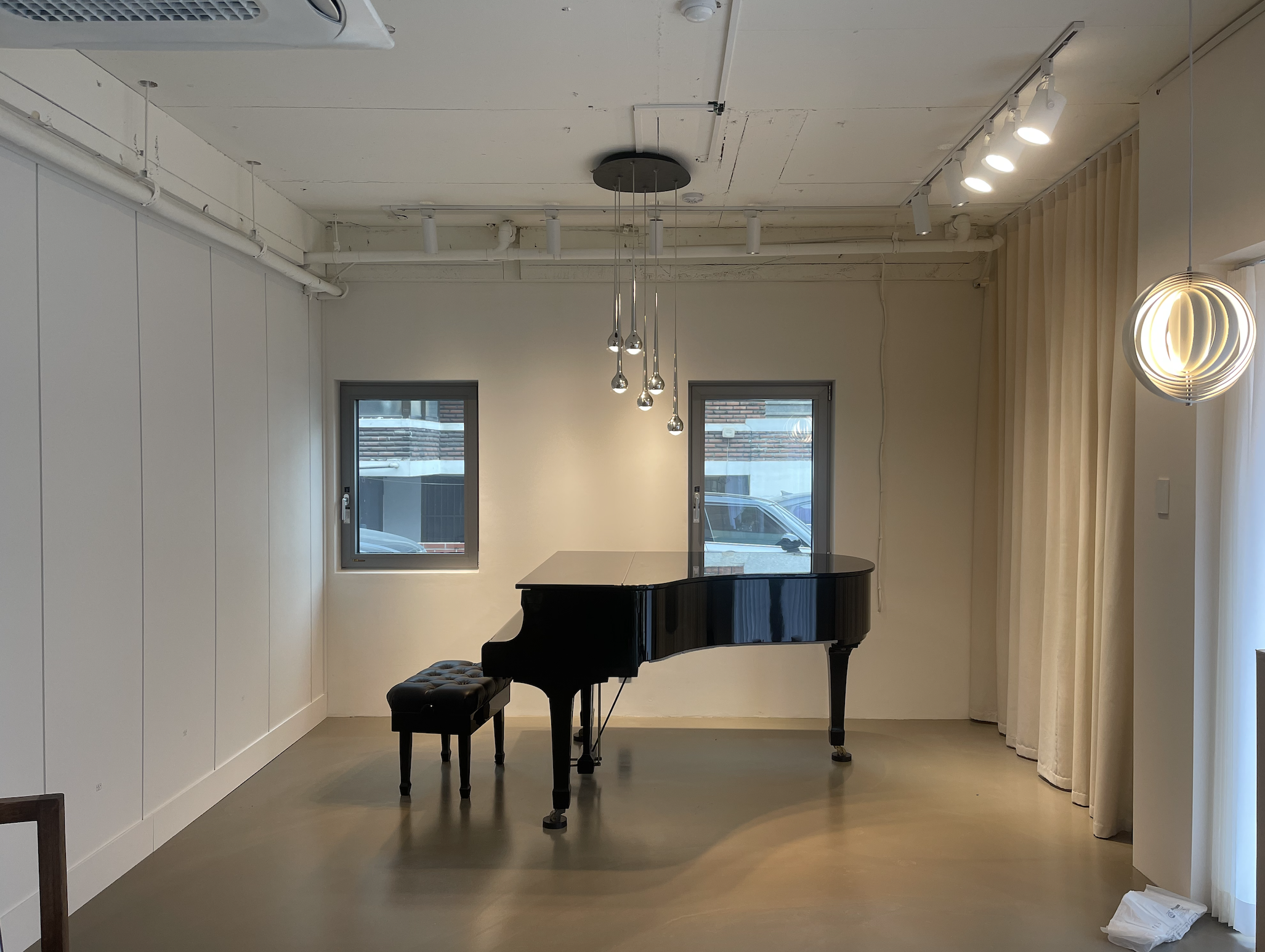 1번째 스튜디오 사진