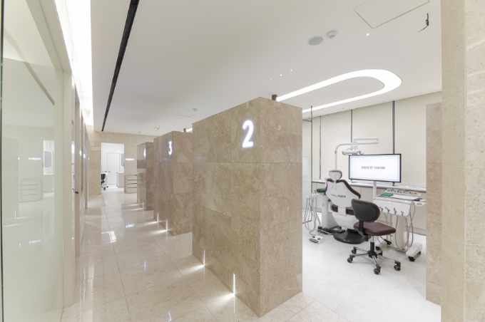 청담현치과의원 대표 이미지