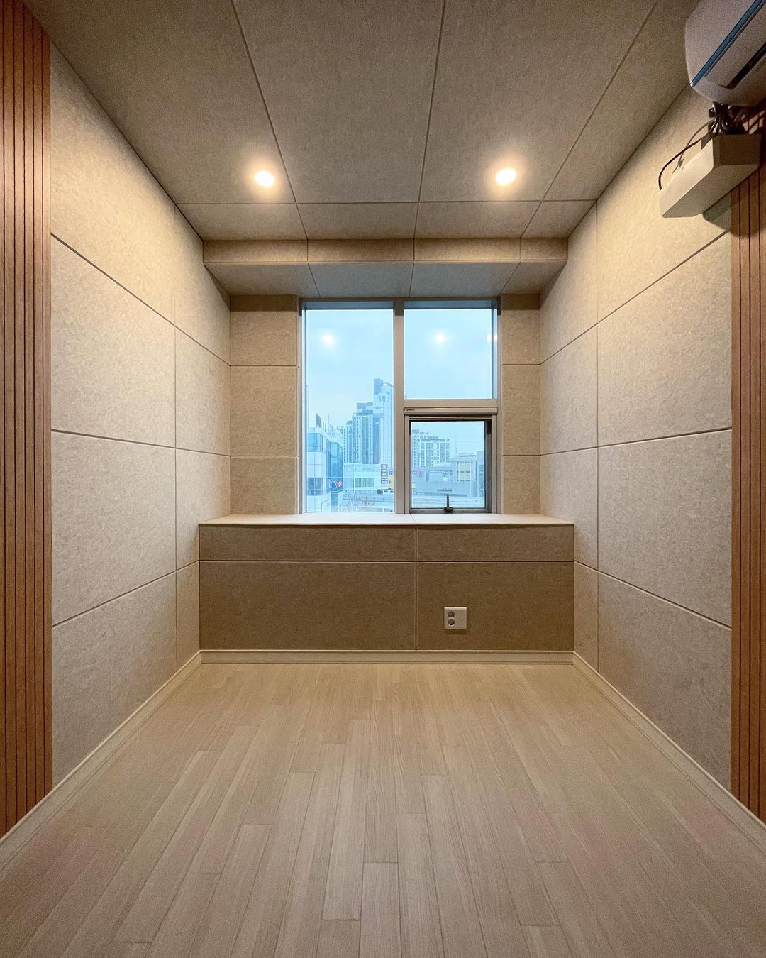 4번째 스튜디오 사진