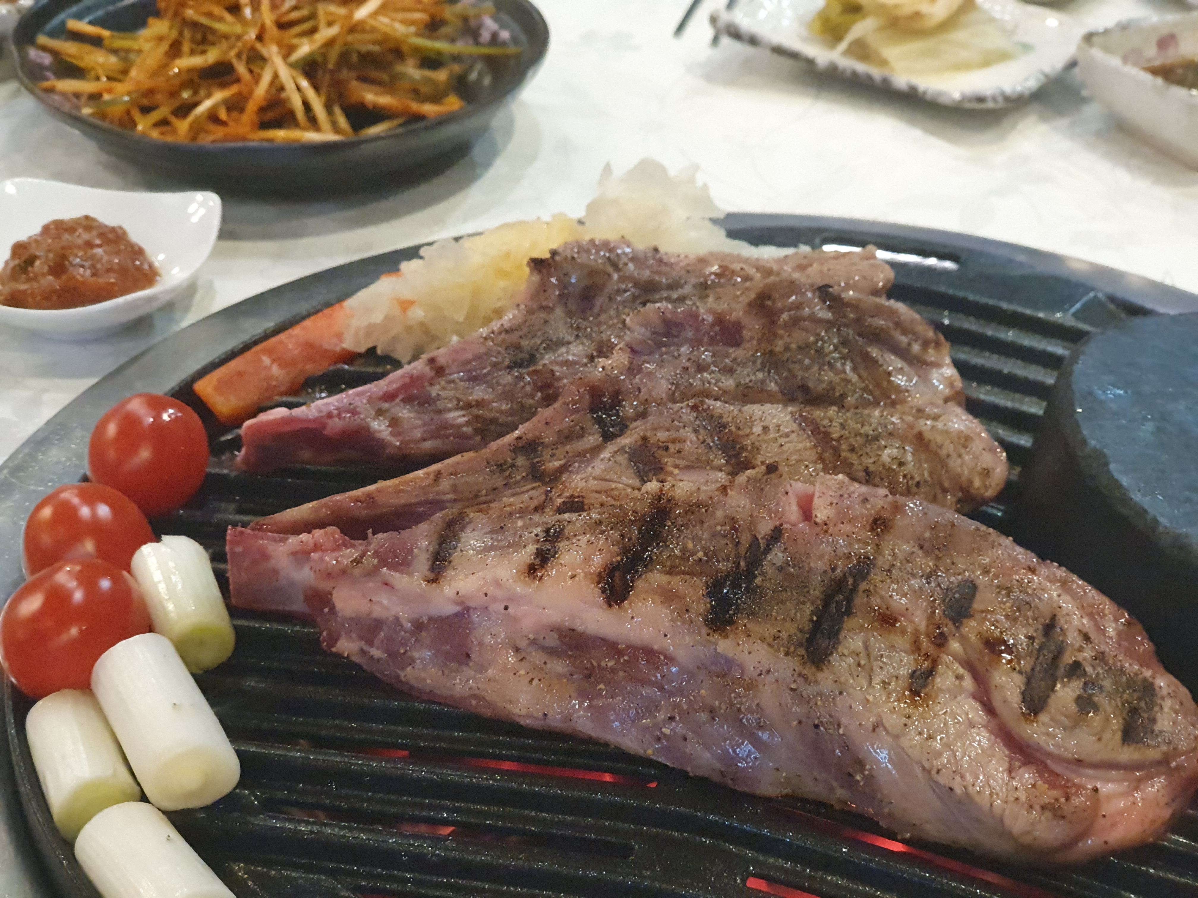 포만숯불꺼먹돼지앤양고기 대표 이미지