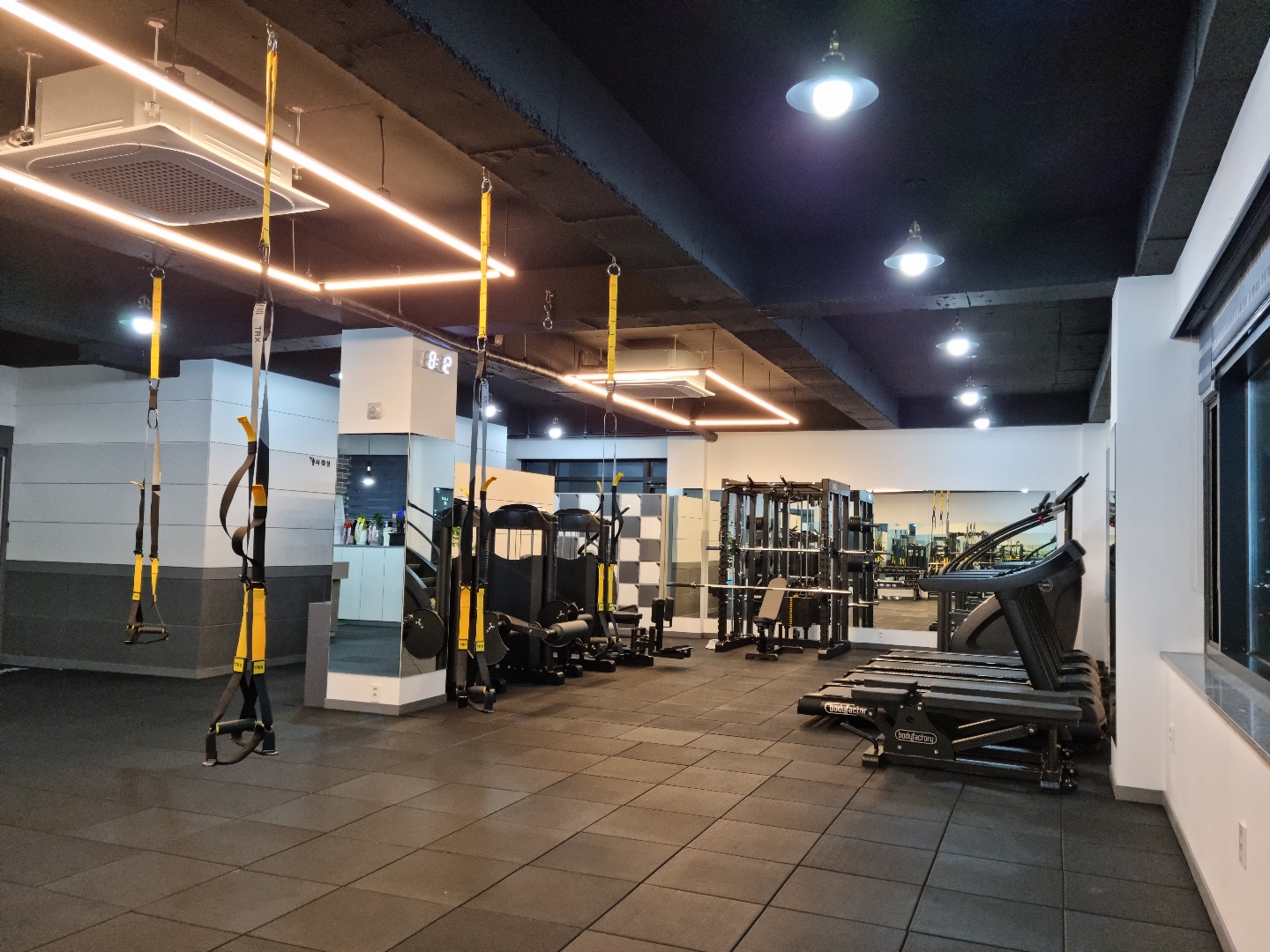 헬스짐 대표 이미지