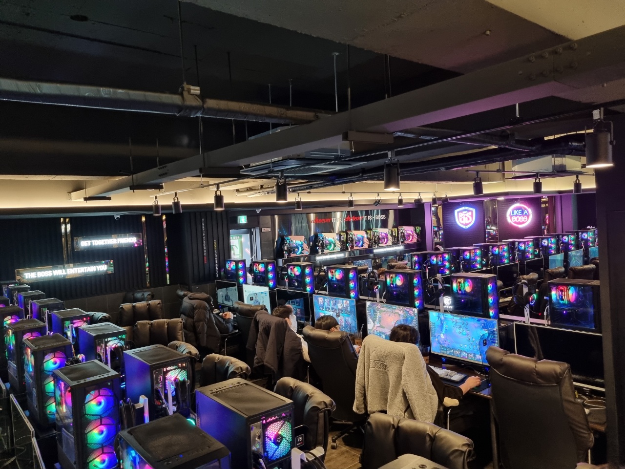 보스PC 보스코인노래연습장 김해내외본점