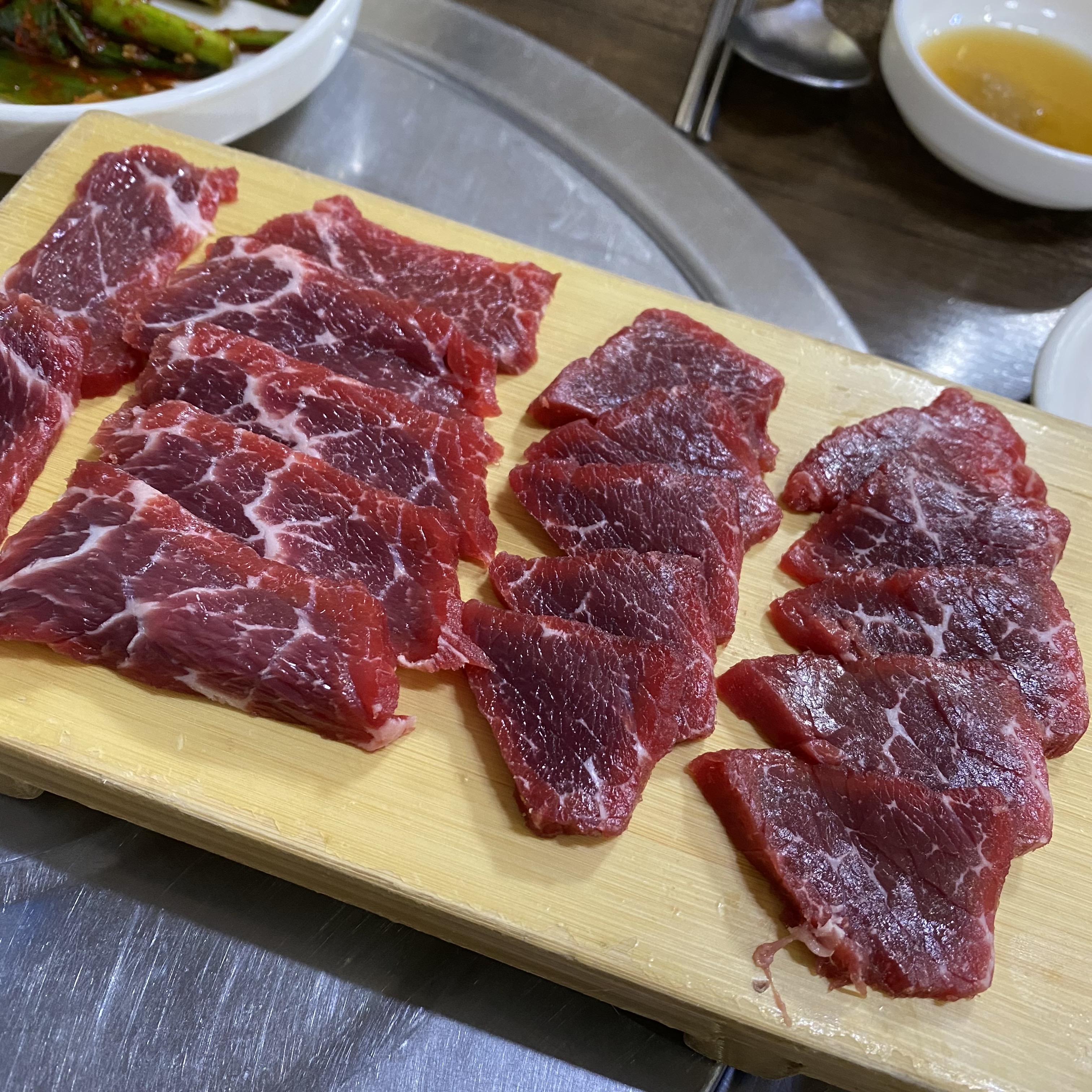 복수한우날고기