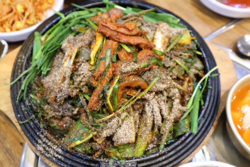 약산골 흑염소탕