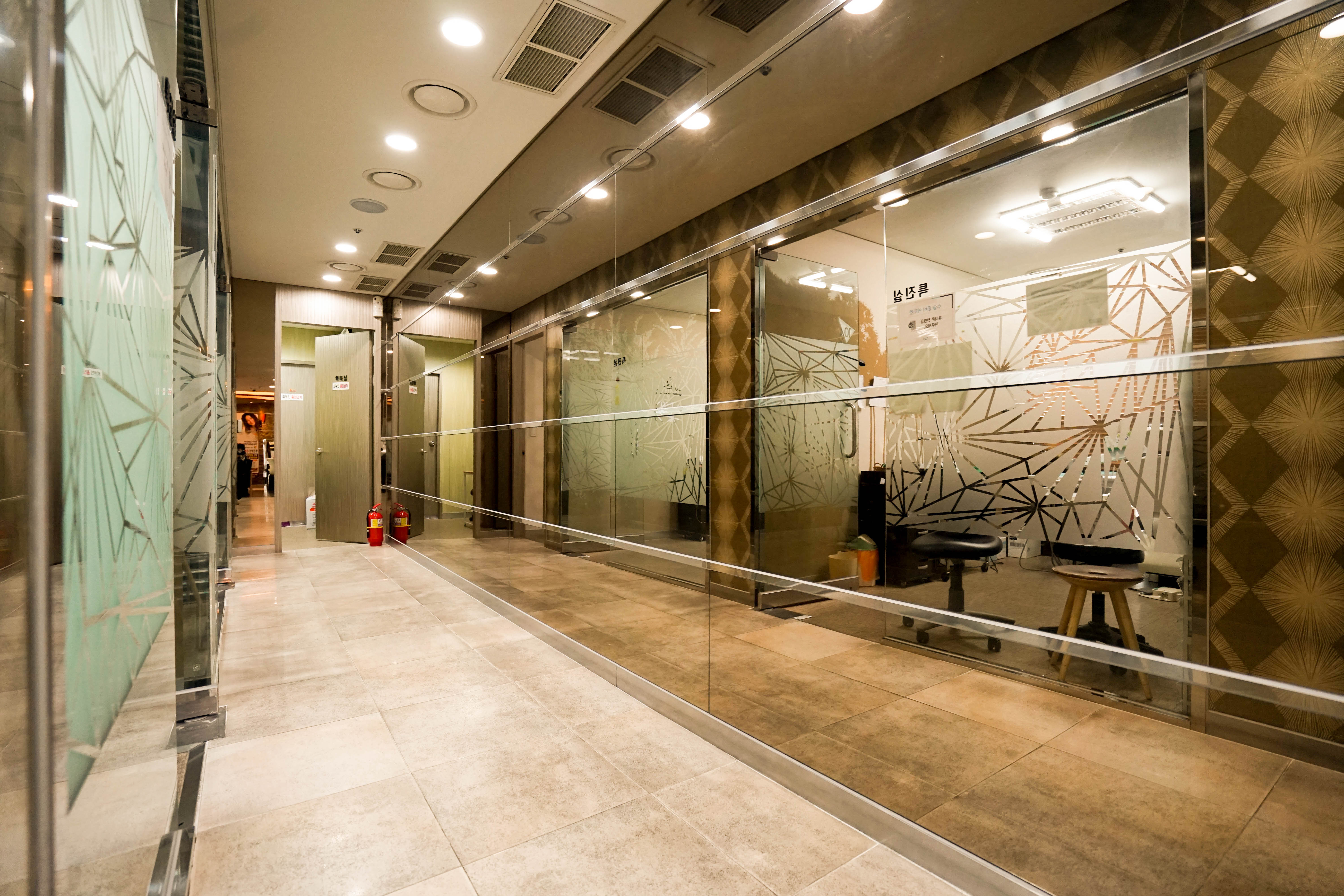 유디치과의원 성신여대점 대표 이미지