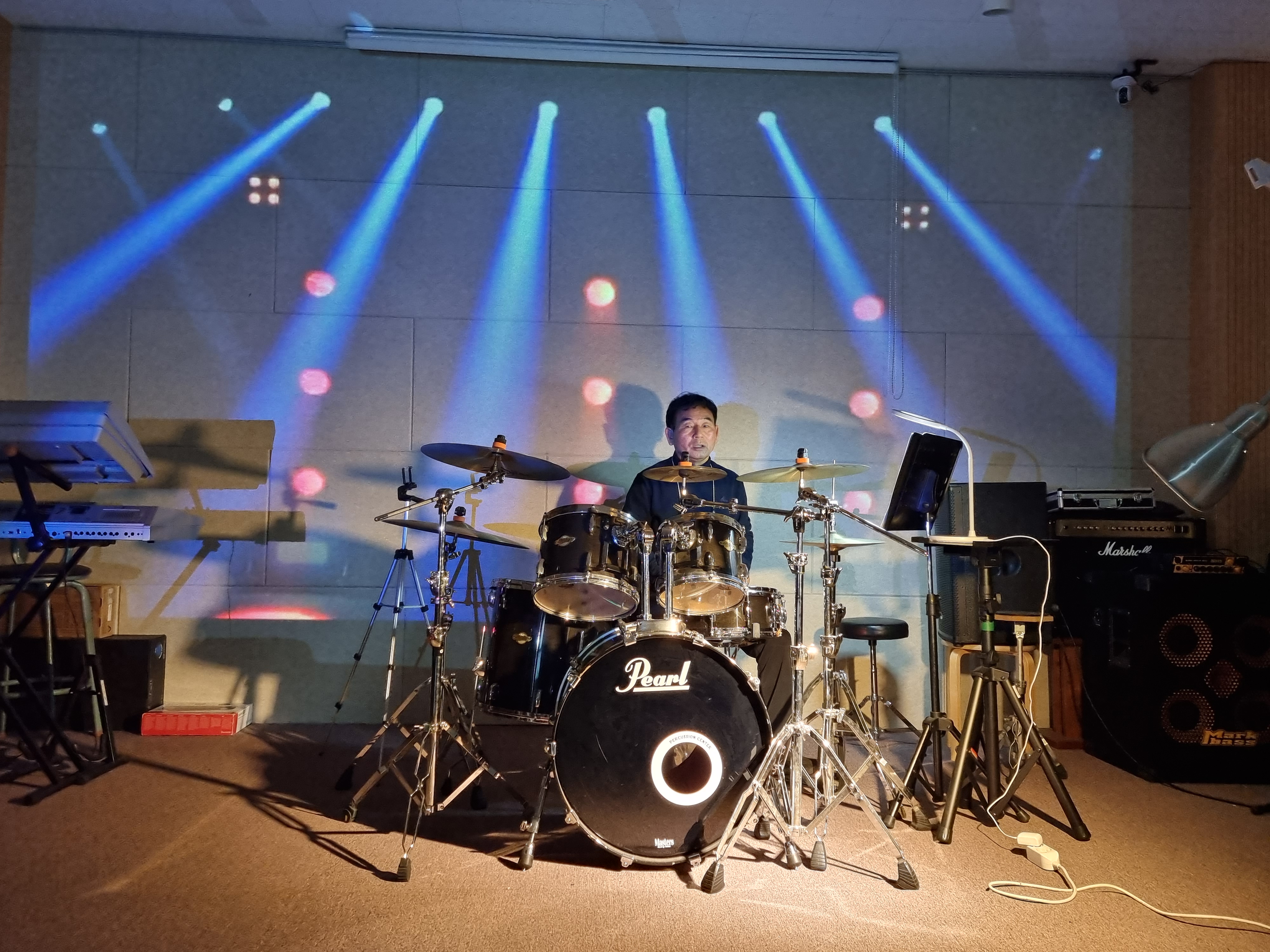 2번째 스튜디오 사진