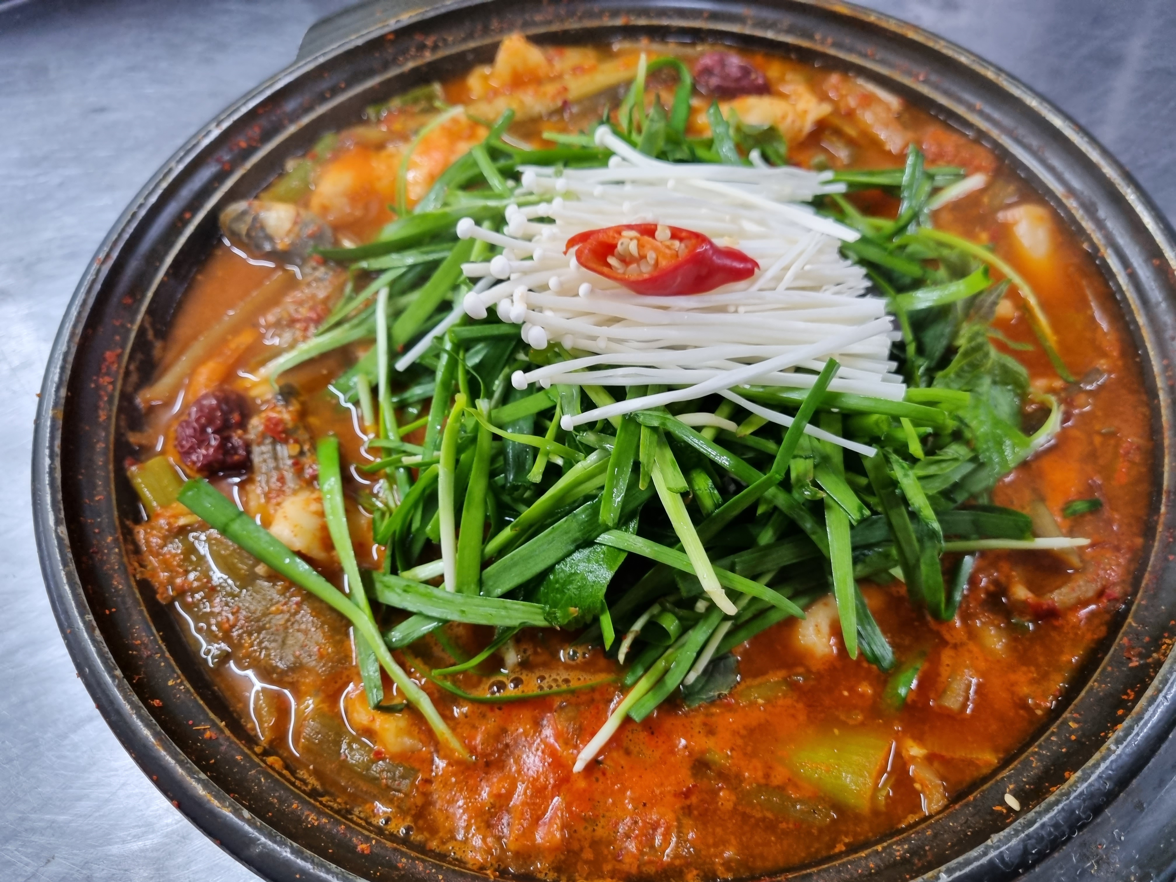 시골민물매운탕