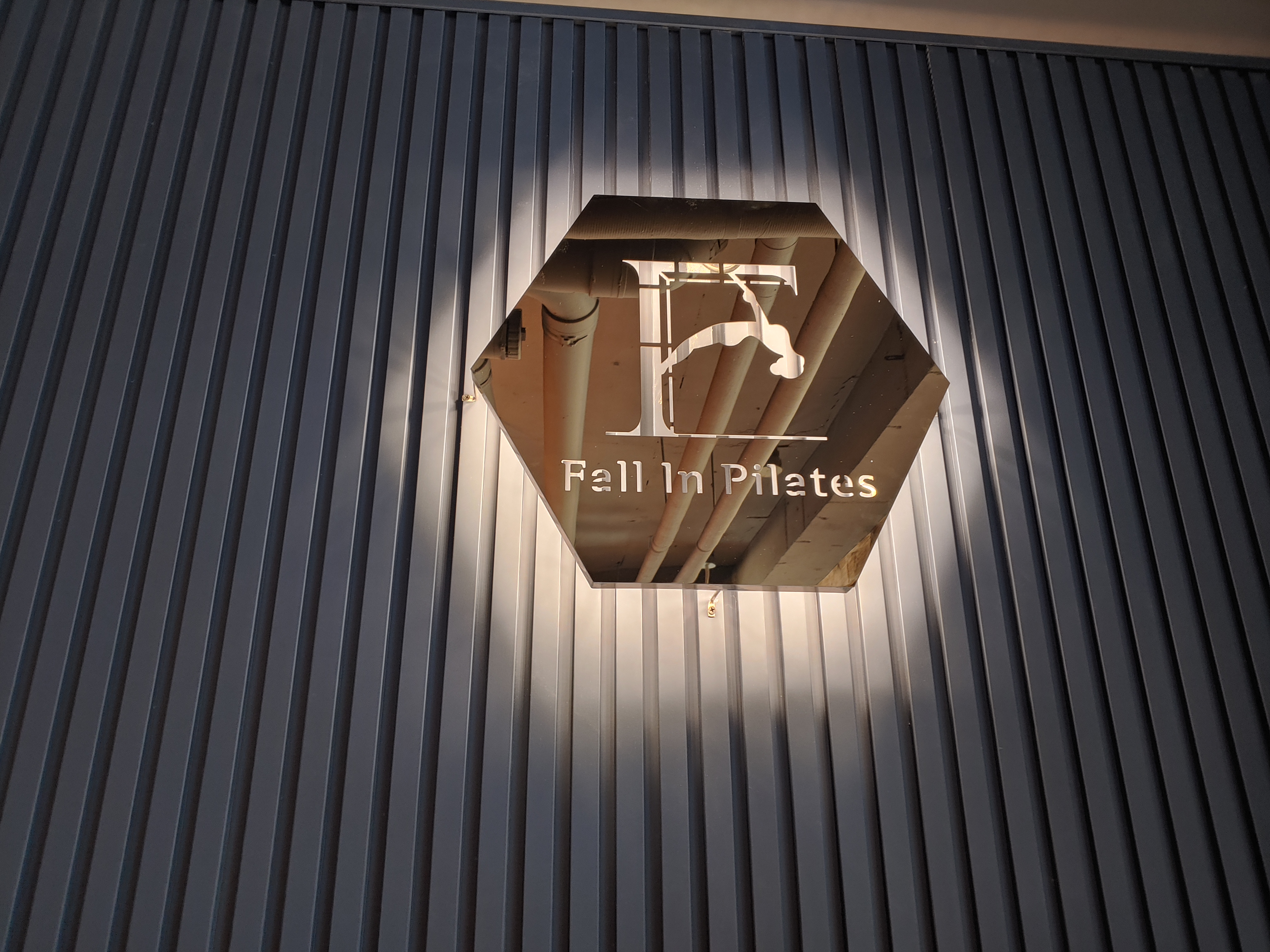 폴인필라테스 대표 이미지