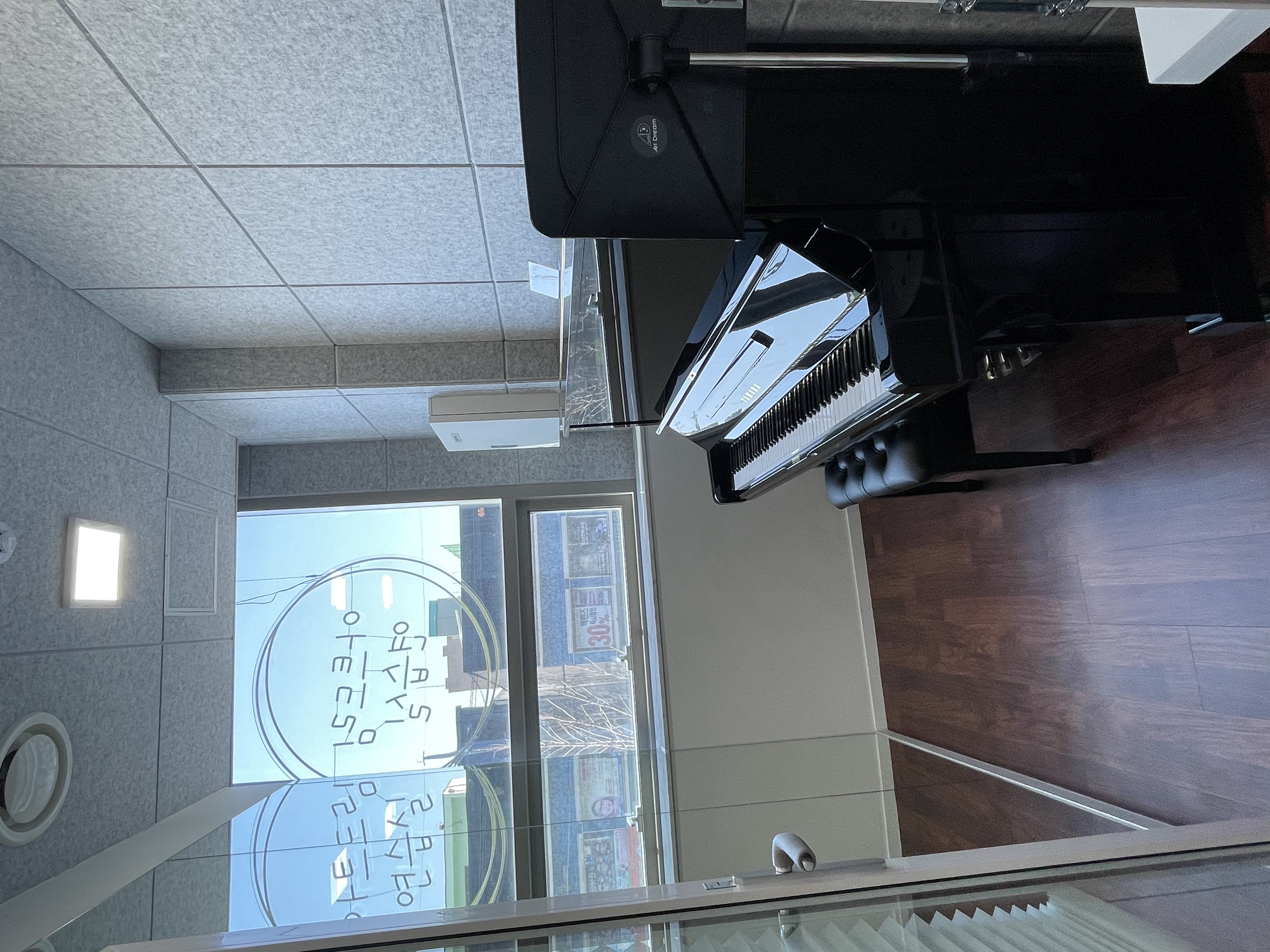 4번째 스튜디오 사진