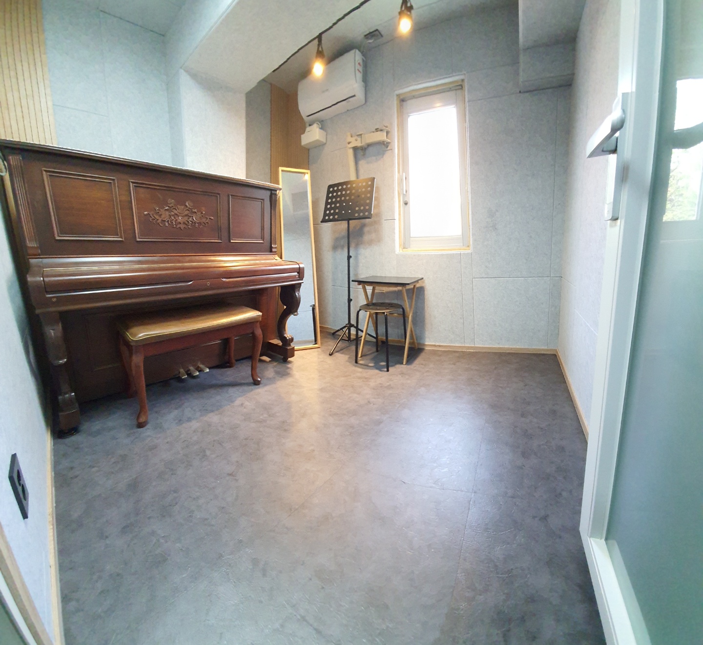 3번째 스튜디오 사진