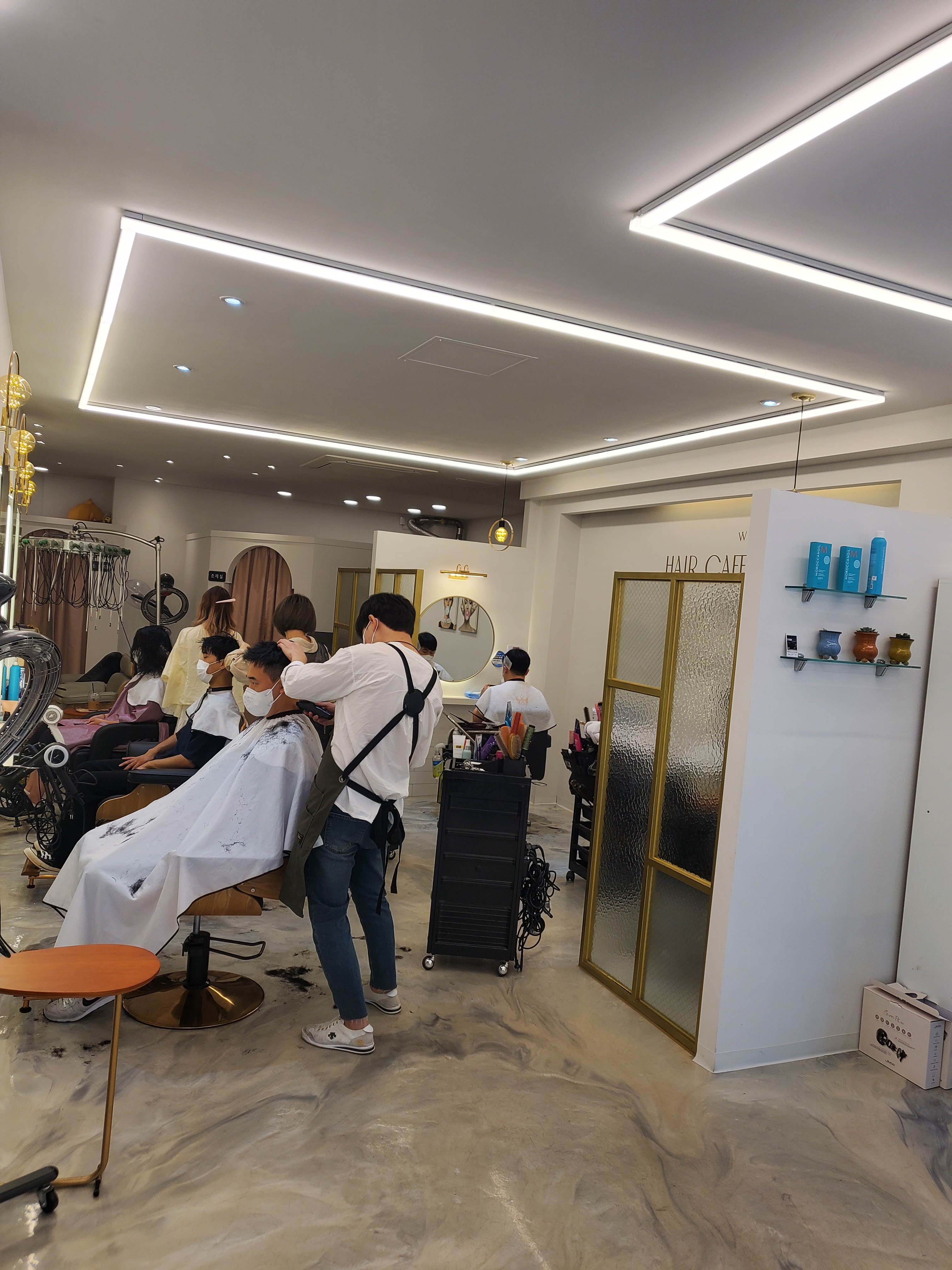 위드헤어