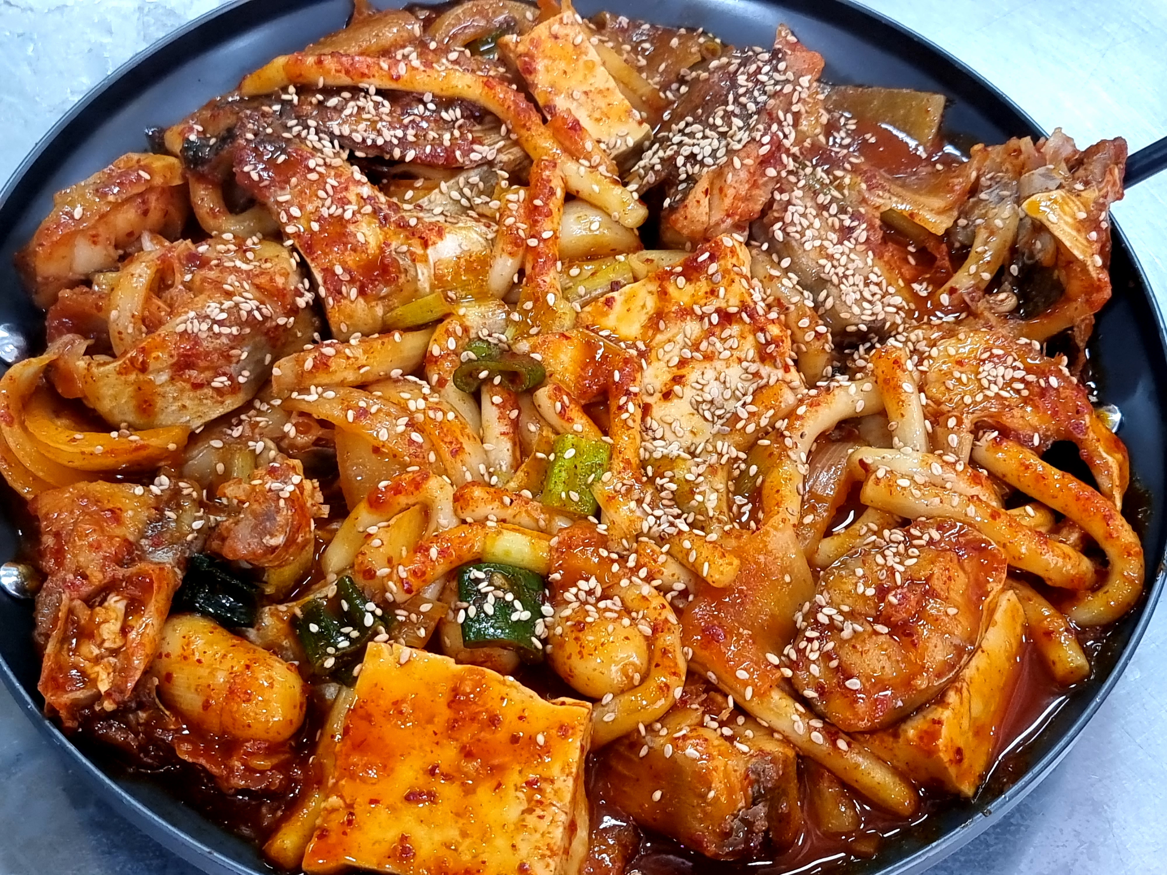 공원동태 섞어탕 동태탕 향남점