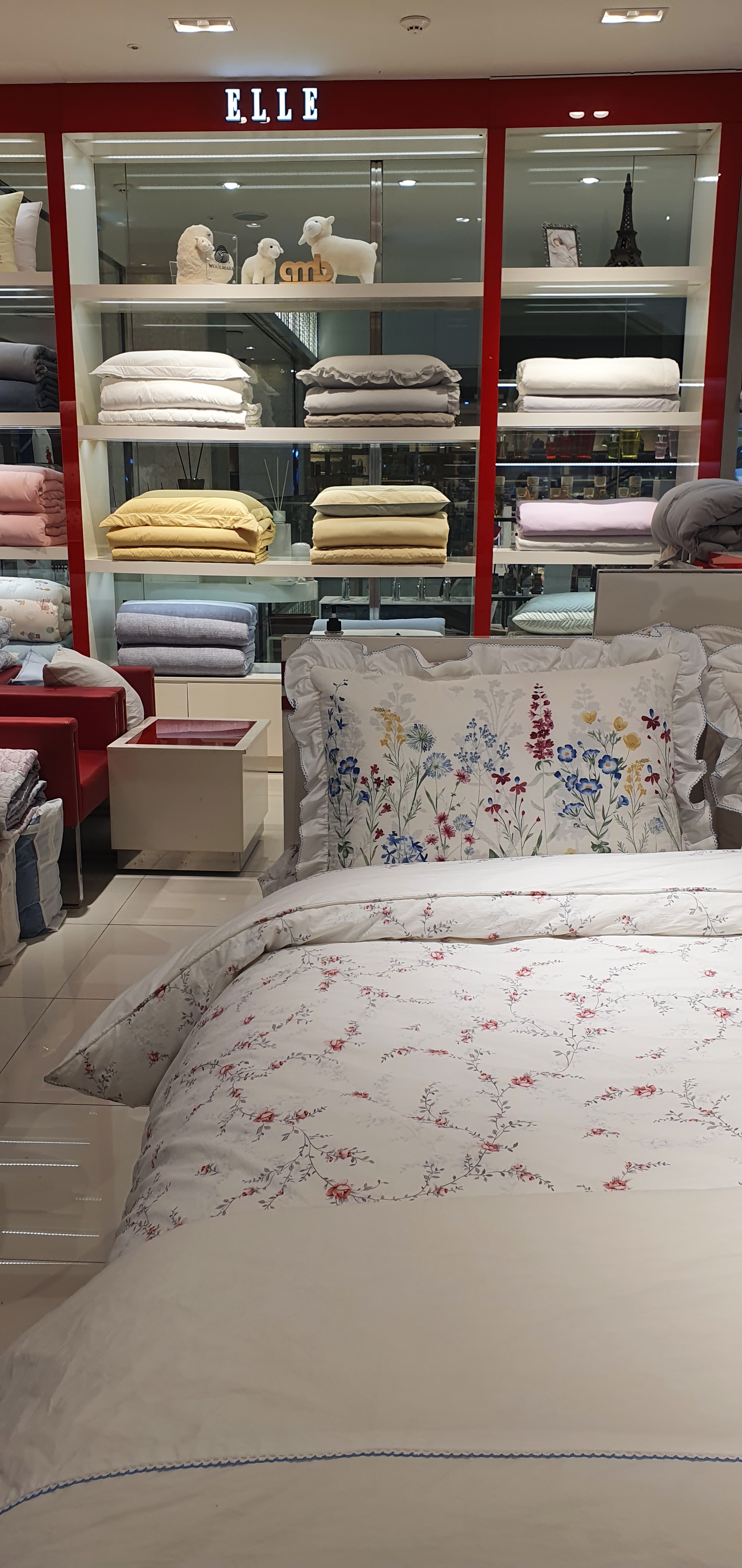 엘르파리 롯데백화점김포공항점 대표 이미지