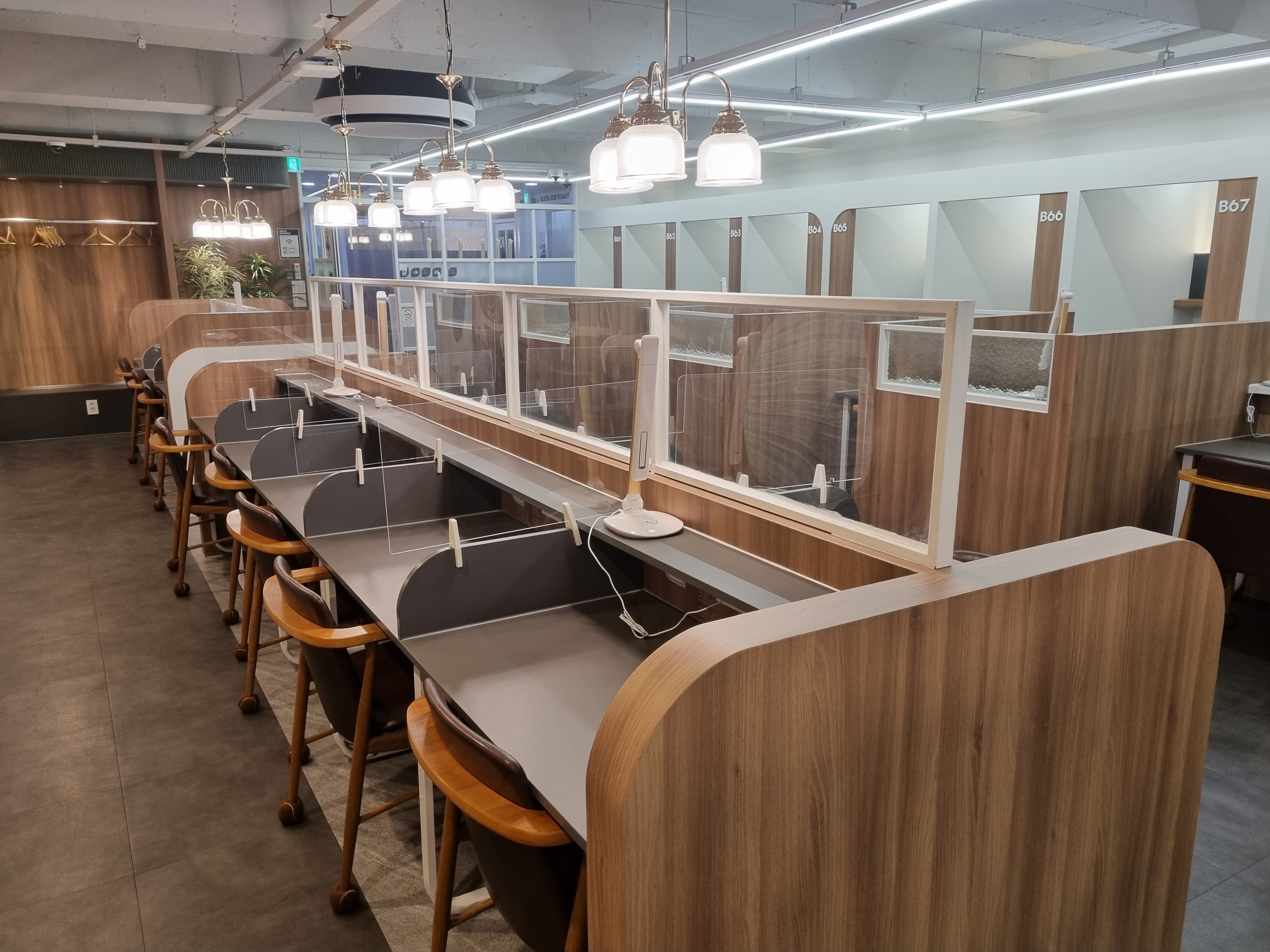 화이트펜슬 스터디카페 부산대점