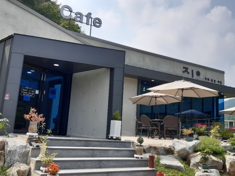 지영갤러리카페