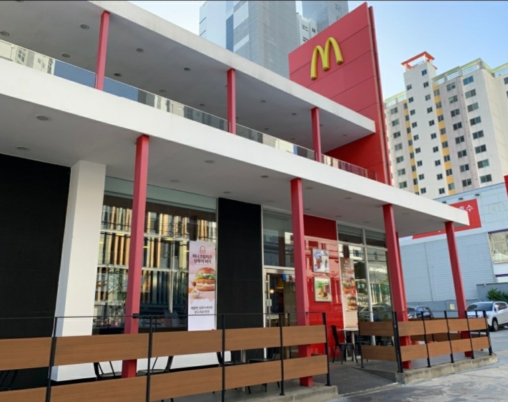 맥도날드 거제옥포SK DT점