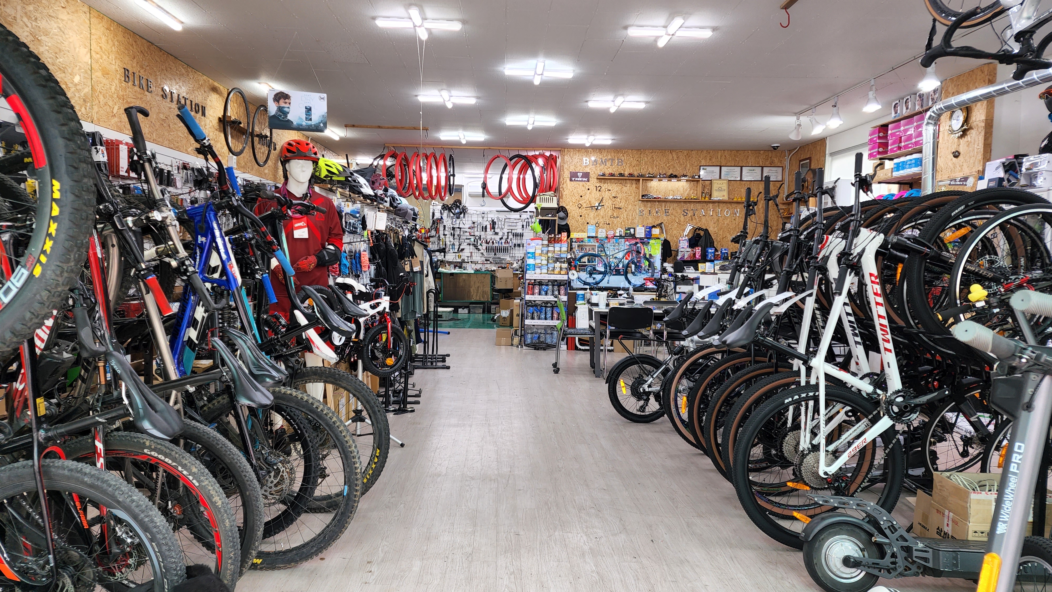 바이크스테이션 대표 이미지 - 샥정비 전문