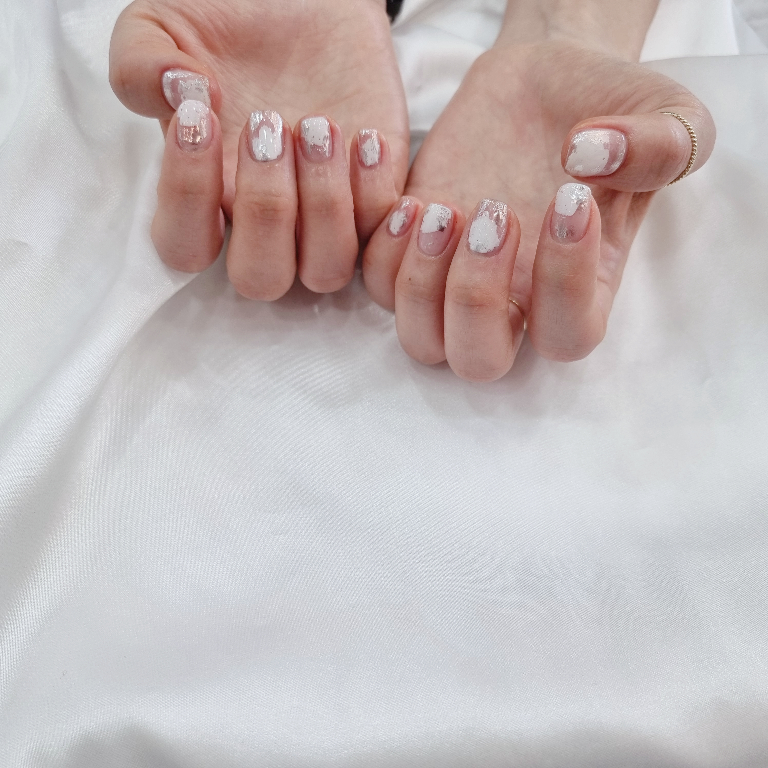 네일뚜벅