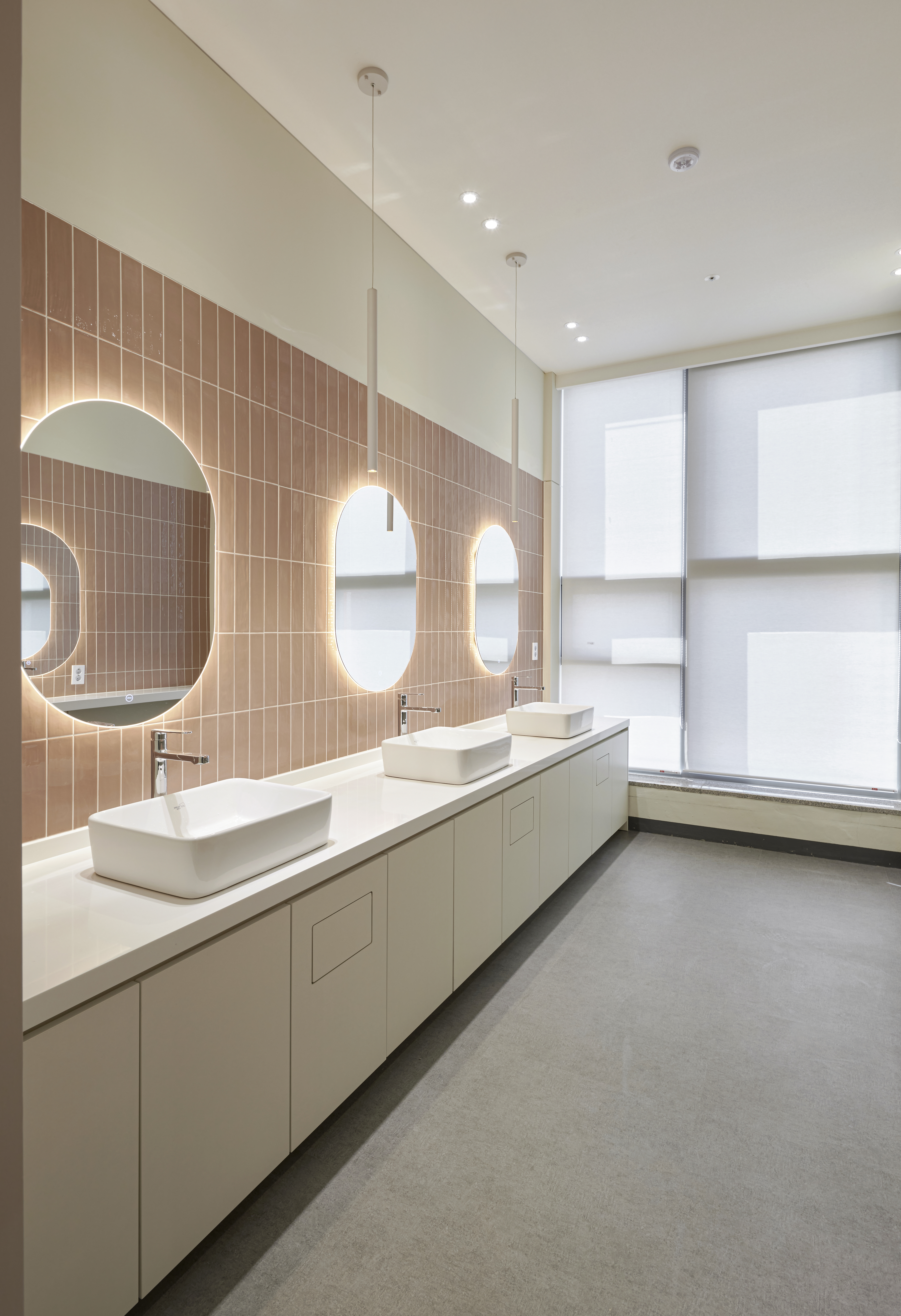 뷰티앤디지털치과병원 대표 이미지