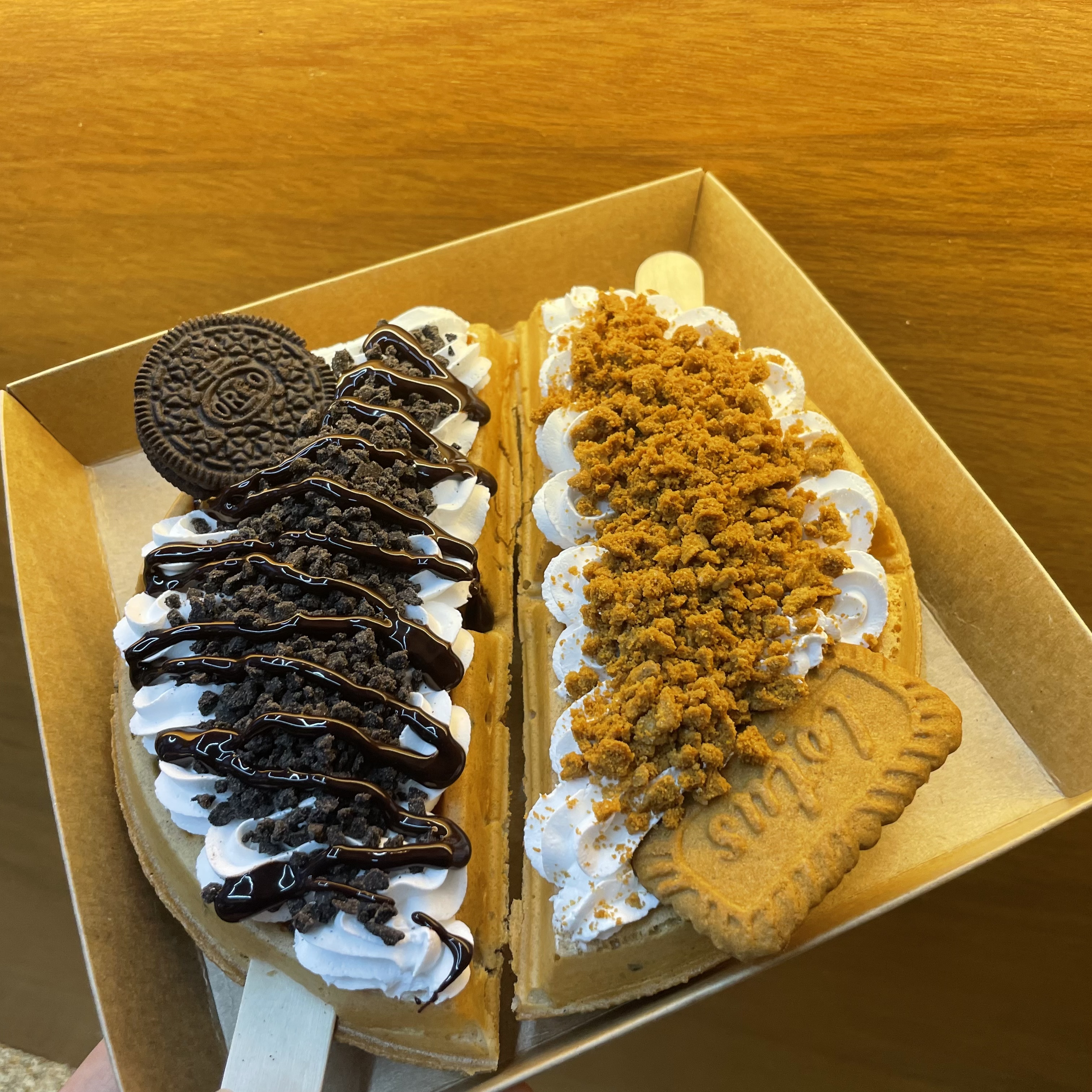 와플칸 연남점