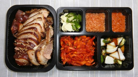 단골오향족발