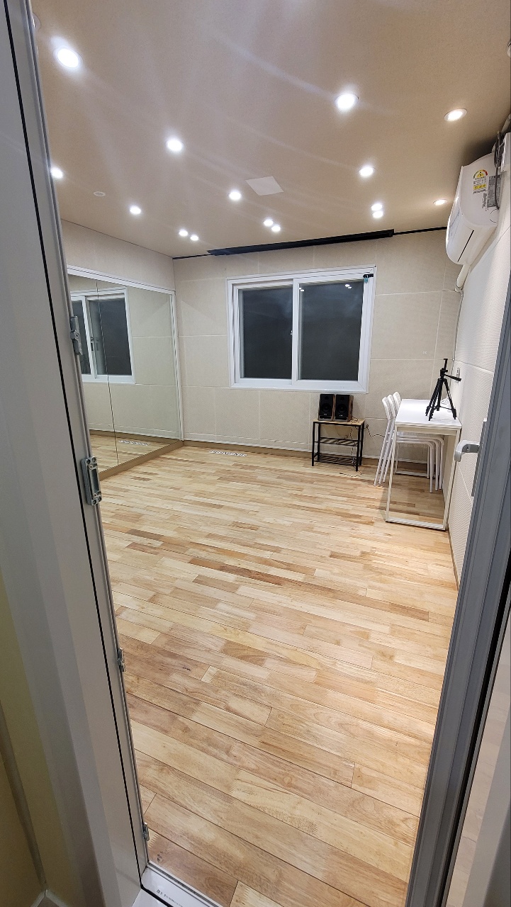 1번째 스튜디오 사진