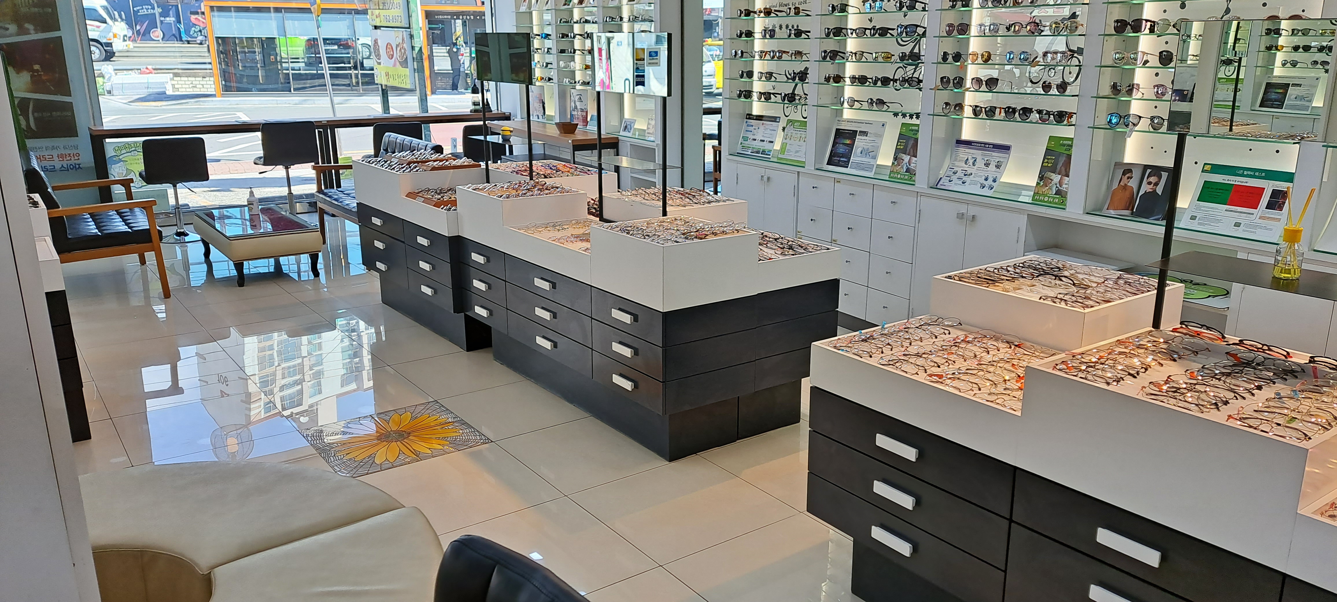 이안경 금산점 대표 이미지