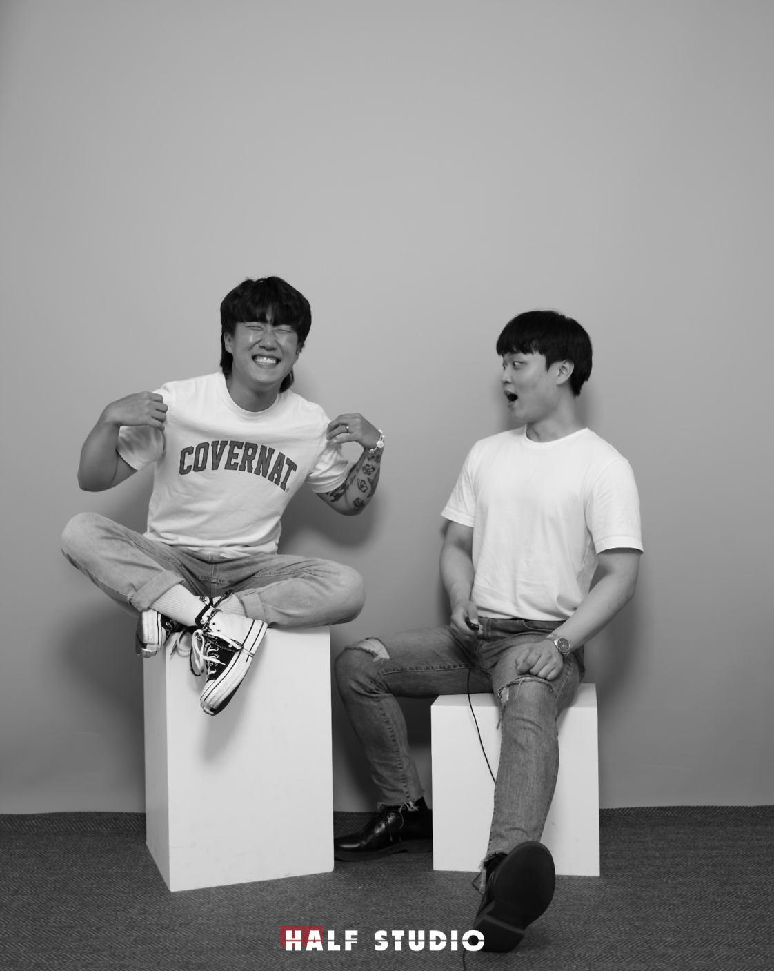샤로수길 흑백 셀프사진관 데이트코스 하프스튜디오