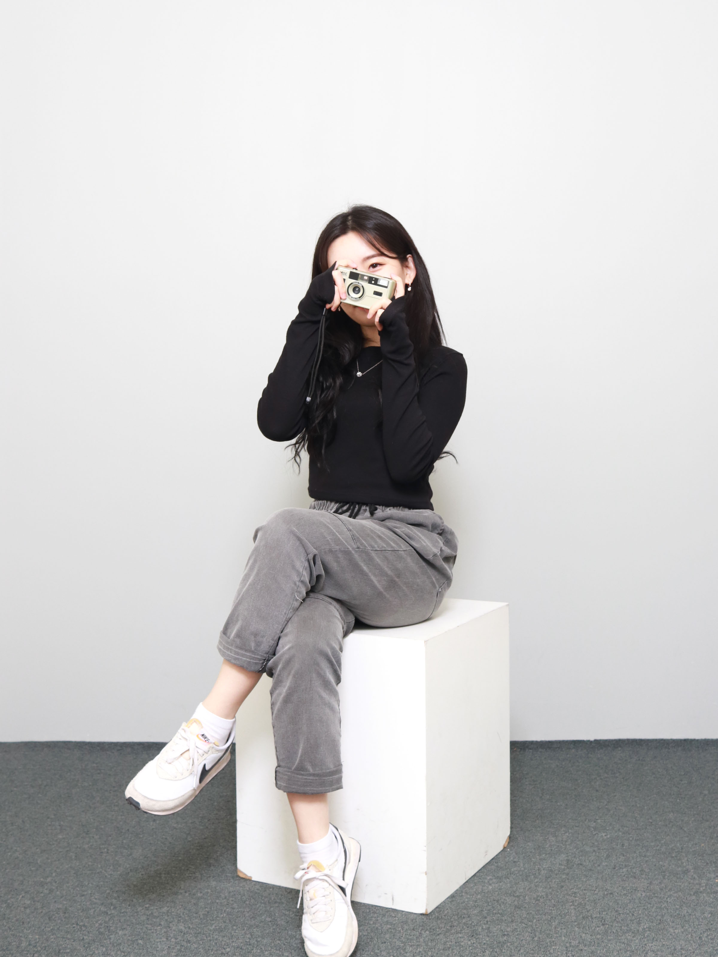 연남동 흑백 셀프사진관 데이트코스 하프스튜디오
