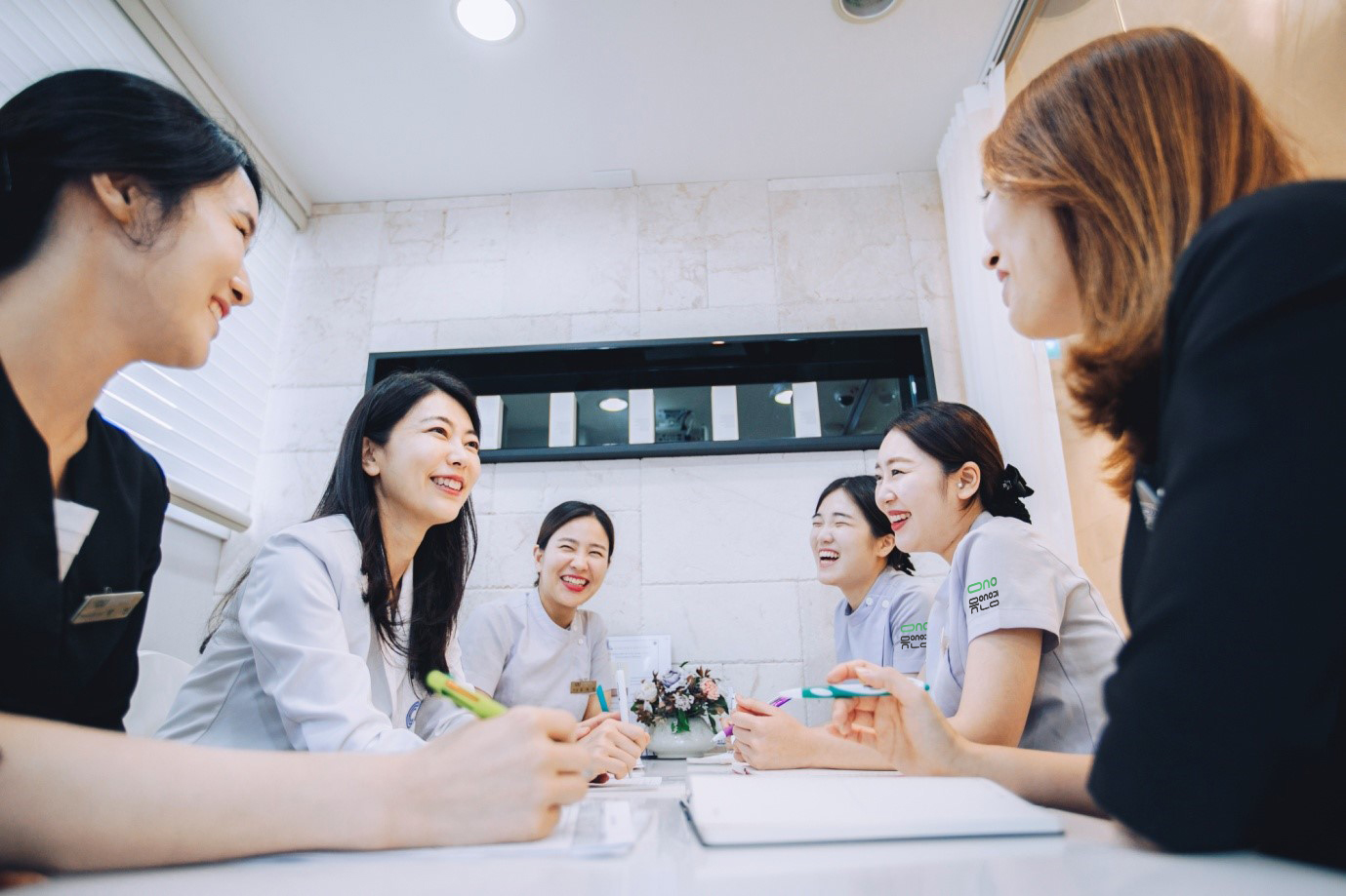 유앤영피부과의원 명동 대표 이미지