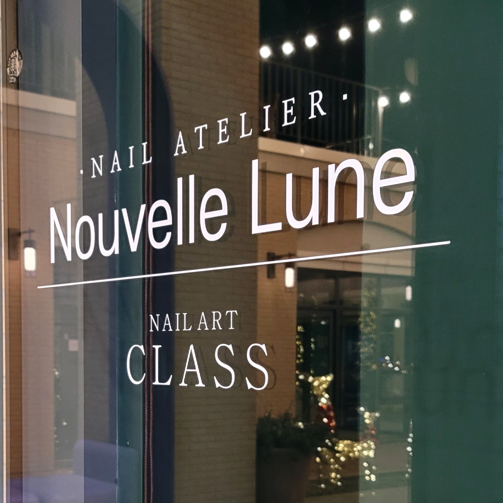 누벨룬 네일 대표 이미지