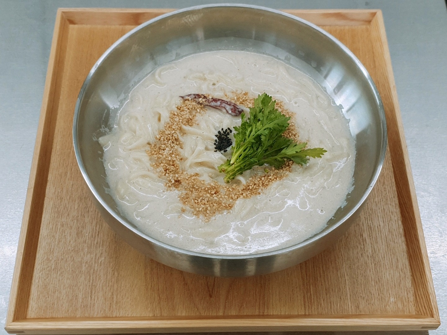 사철제면소