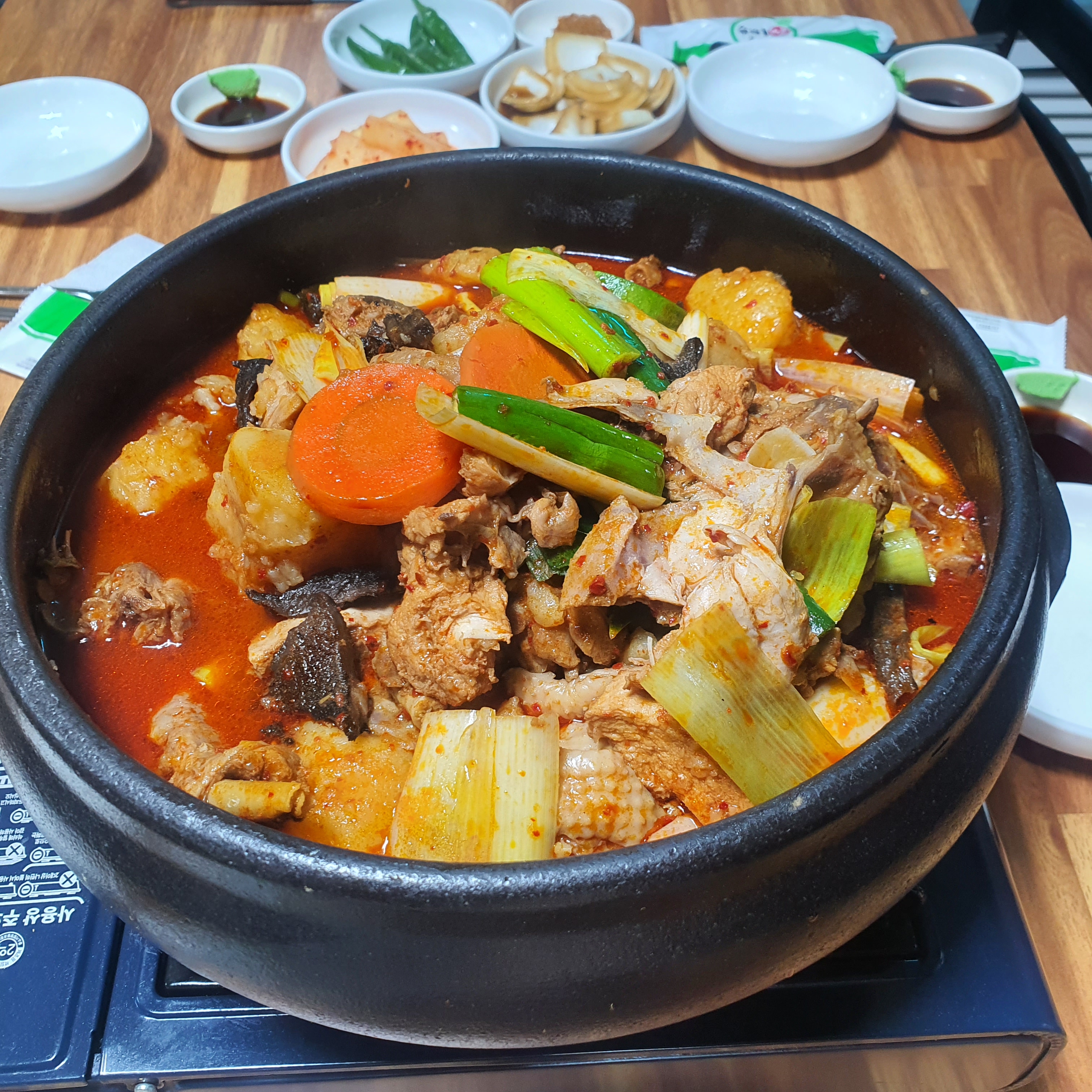 성당동 제1능이버섯생국수 본점