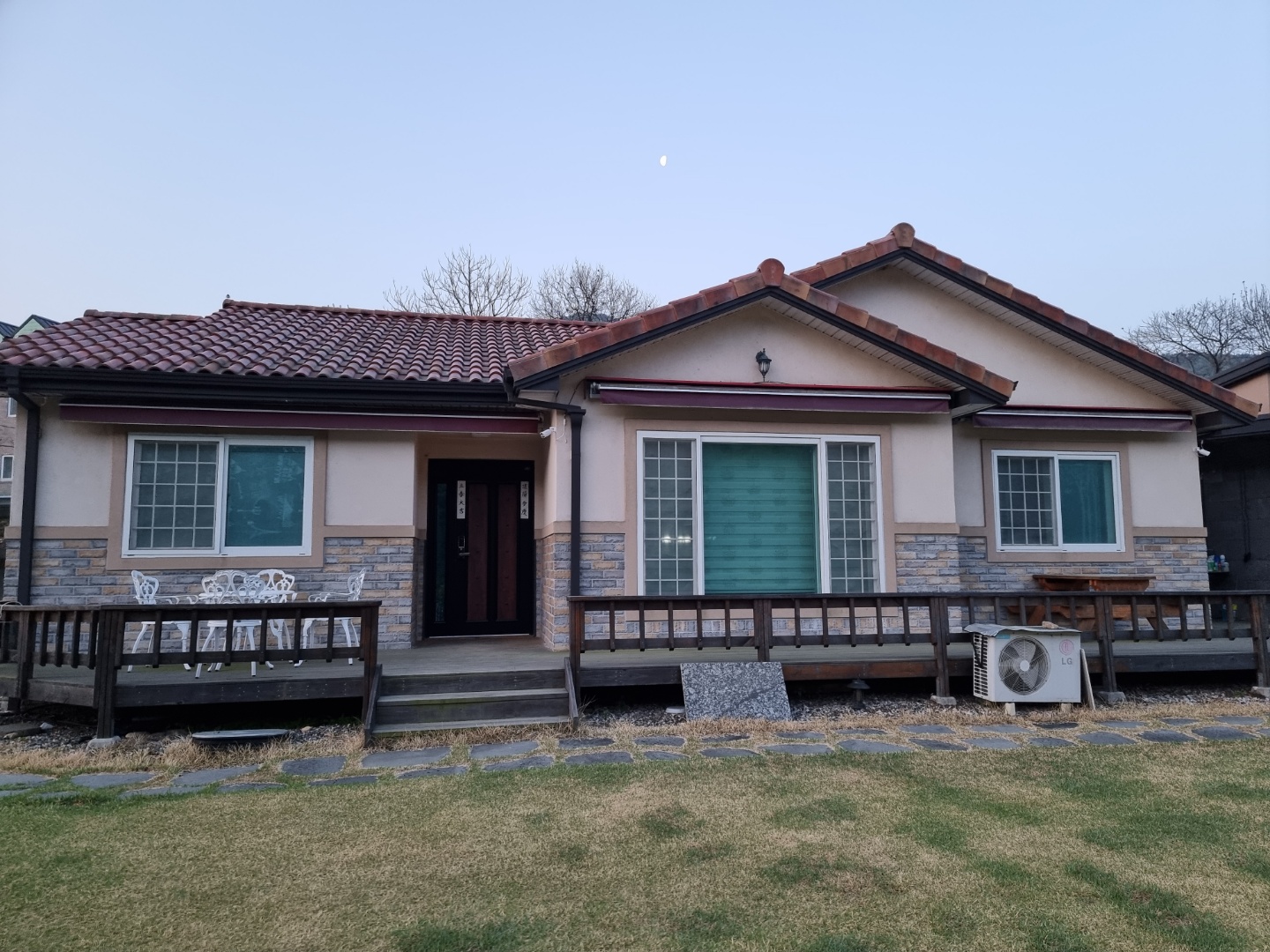 돌담펜션민박