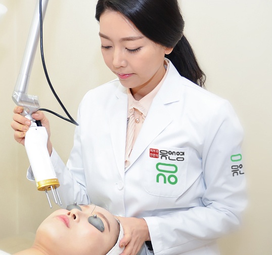 유앤영피부과의원 명동 대표 이미지